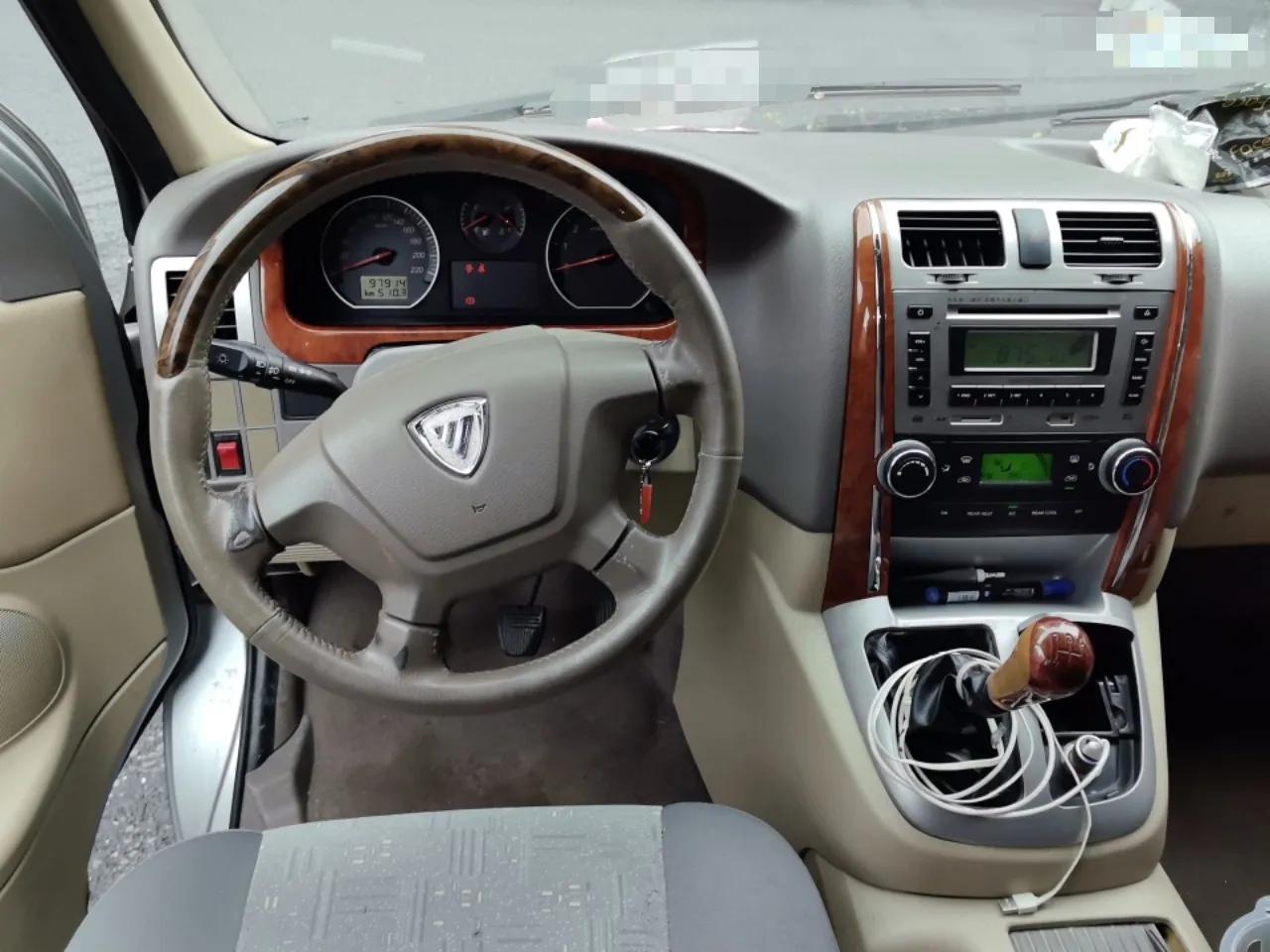 Foton MP-X E 2014 2.0L Wealth Express Comfort Edition Basic Configuration Short Wheelbase with 4G63 Engine — миниатюра 11