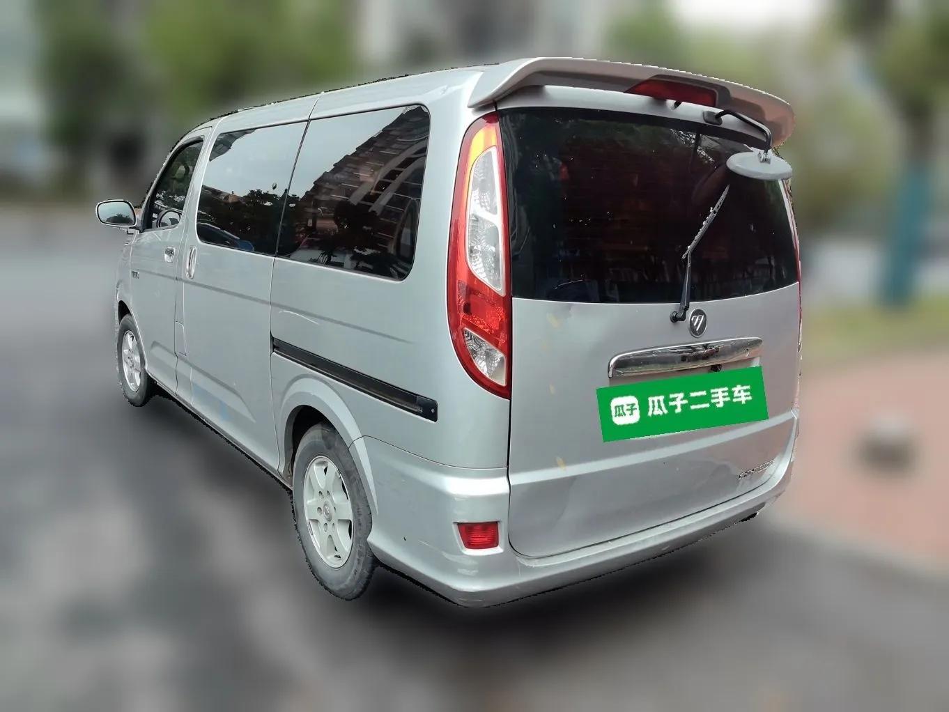 Foton MP-X E 2014 2.0L Wealth Express Comfort Edition Basic Configuration Short Wheelbase with 4G63 Engine — миниатюра 4
