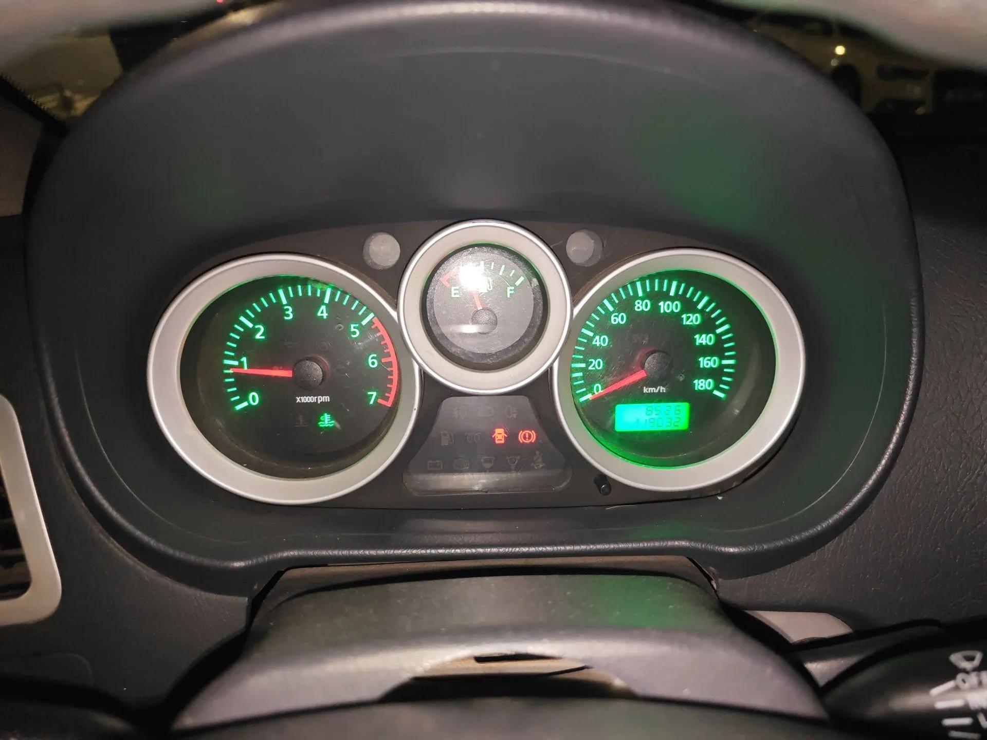 Foton MP-X E 2016 2.0L Express Edition 4G63 — миниатюра 12