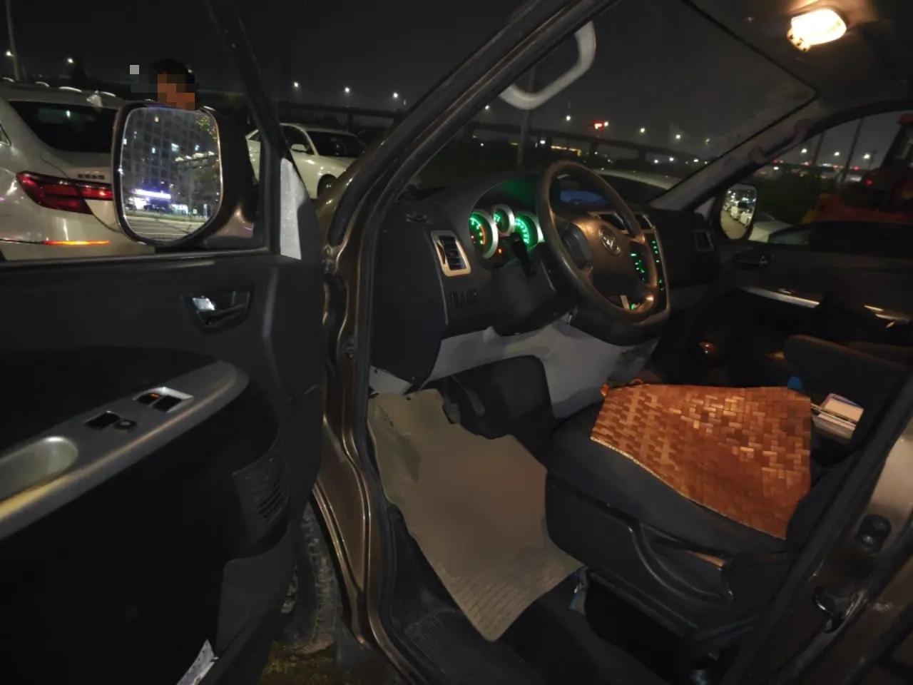 Foton MP-X E 2016 2.0L Express Edition 4G63 — миниатюра 17