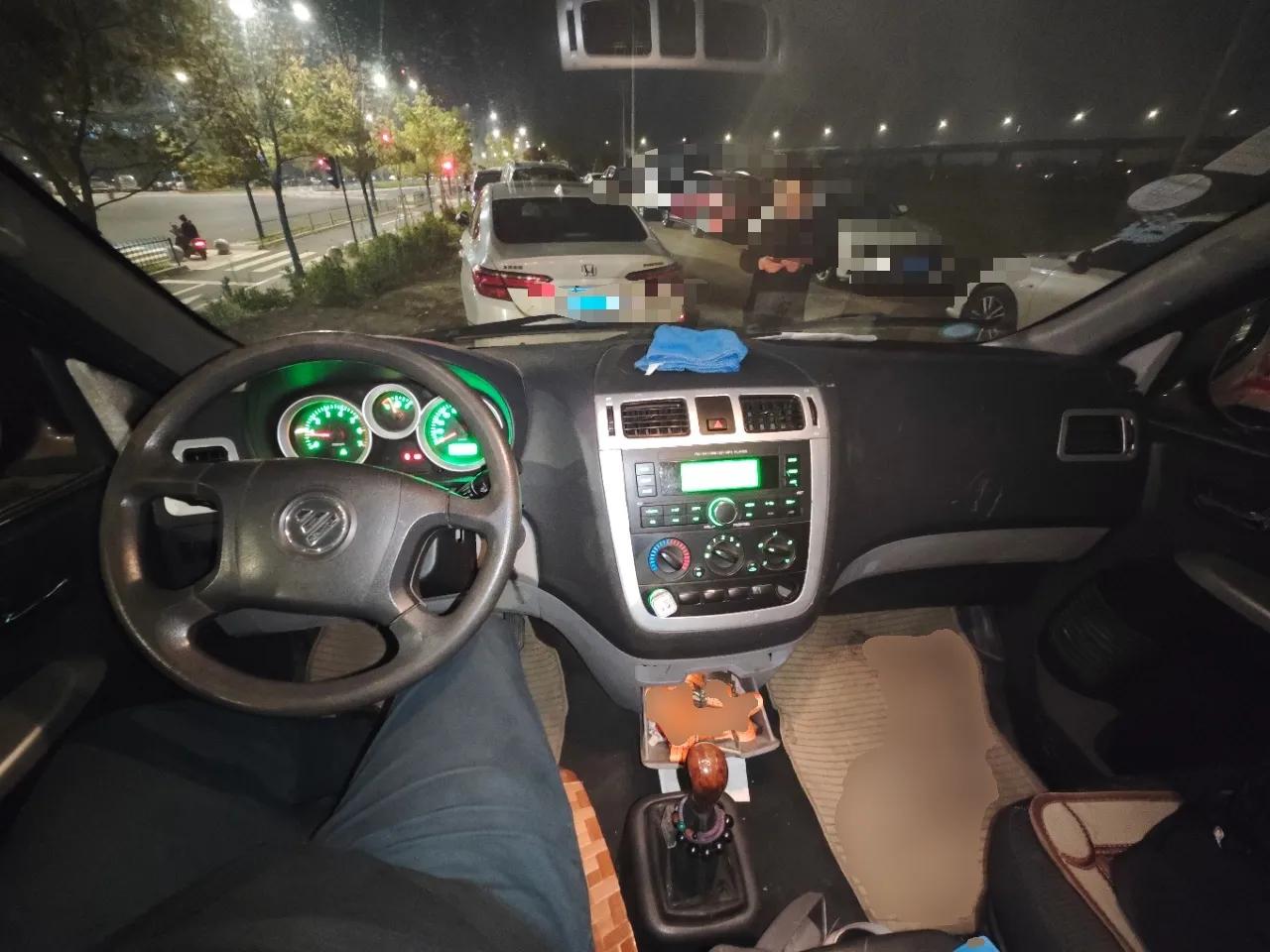 Foton MP-X E 2016 2.0L Express Edition 4G63 — миниатюра 10