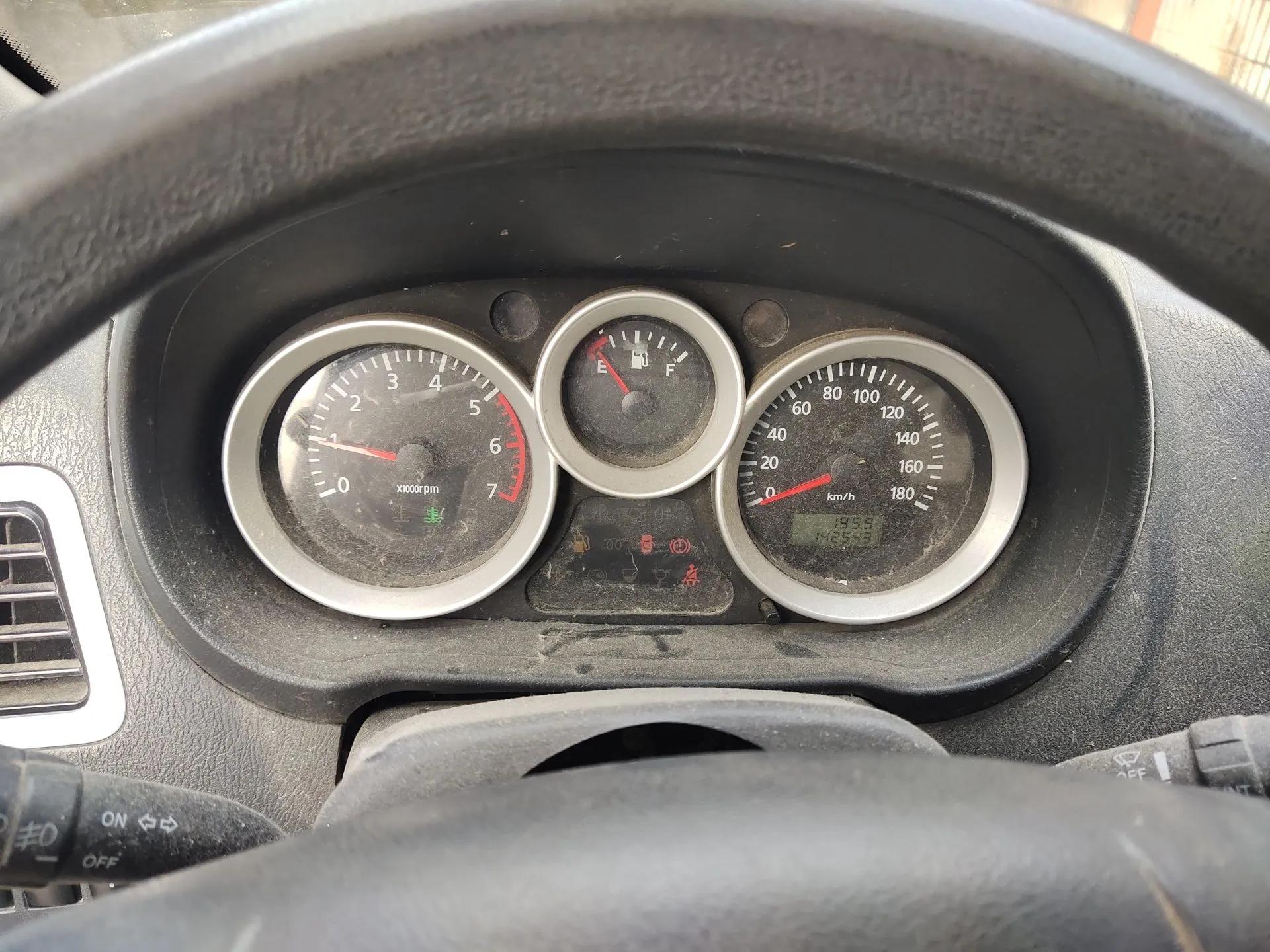 Foton MP-X E 2016 2.0L Express Edition 4G63 — миниатюра 12