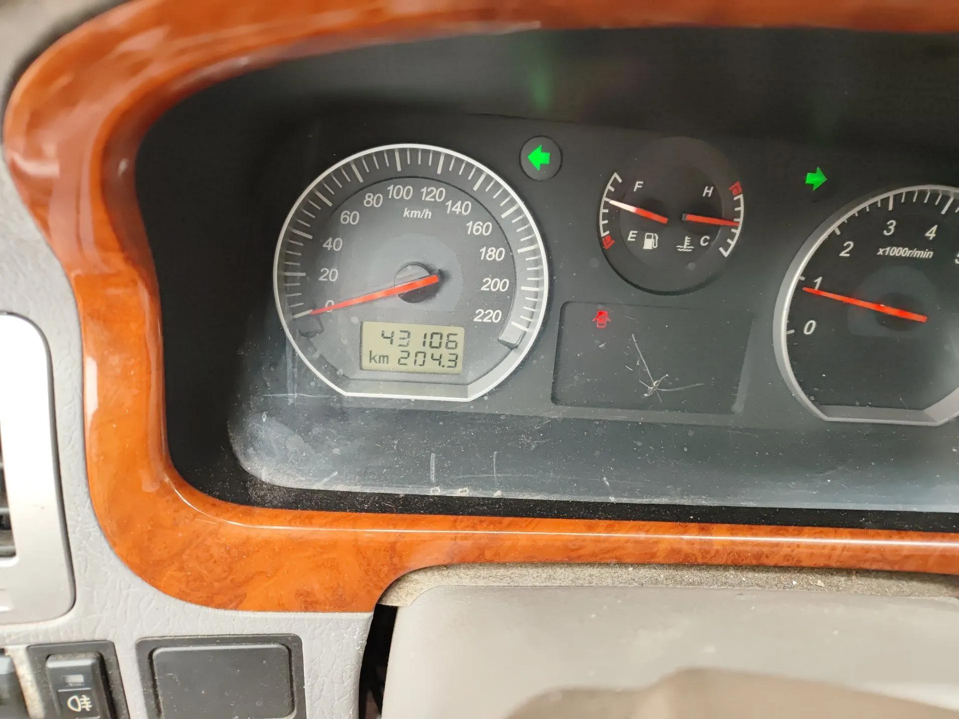 Foton MP-X E 2014 2.4L Wealth Express Comfort Version Basic Edition with 4G64 — миниатюра 13