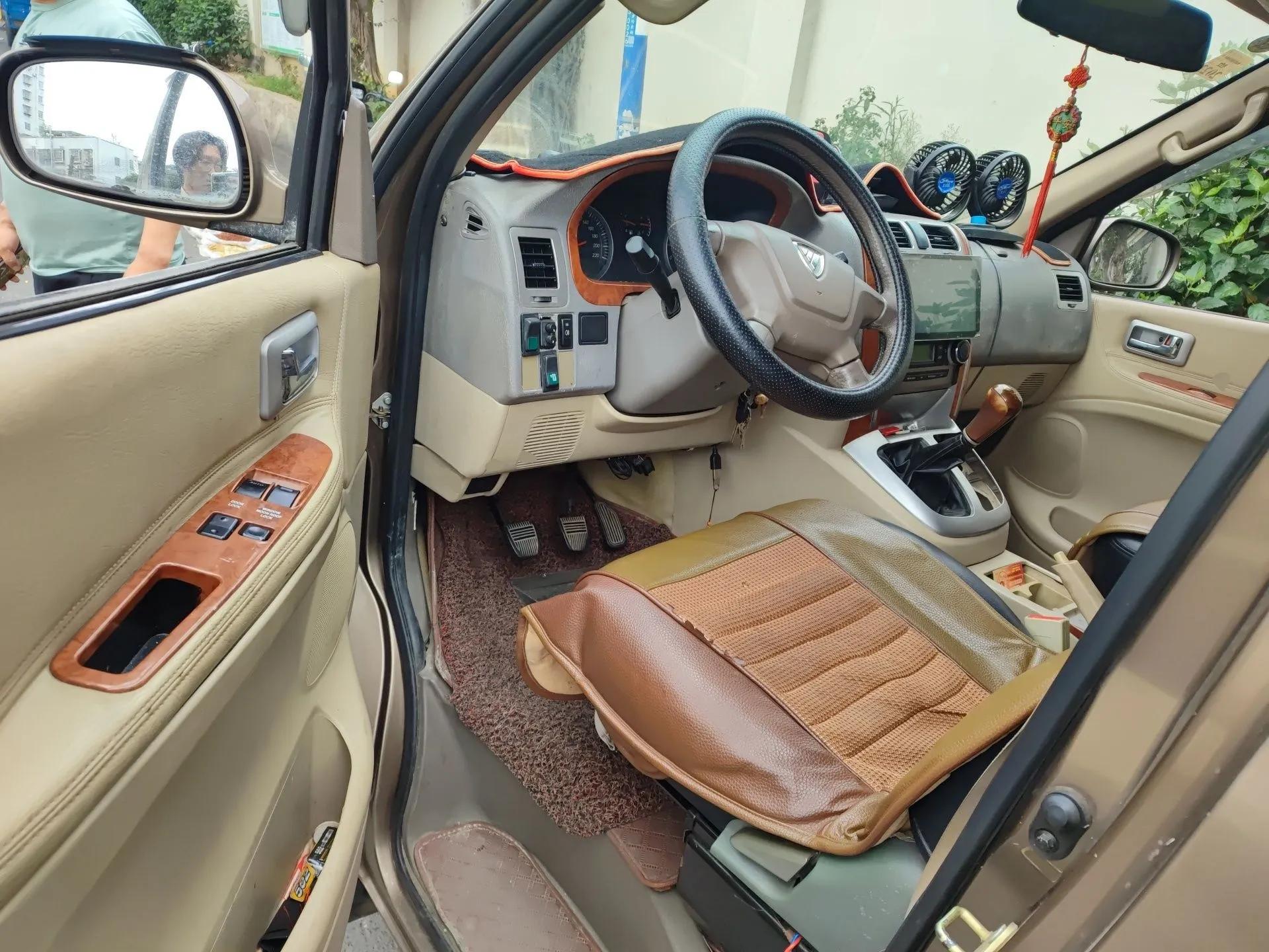 Foton MP-X E 2014 2.4L Wealth Express Comfort Version Basic Edition with 4G64 — миниатюра 17