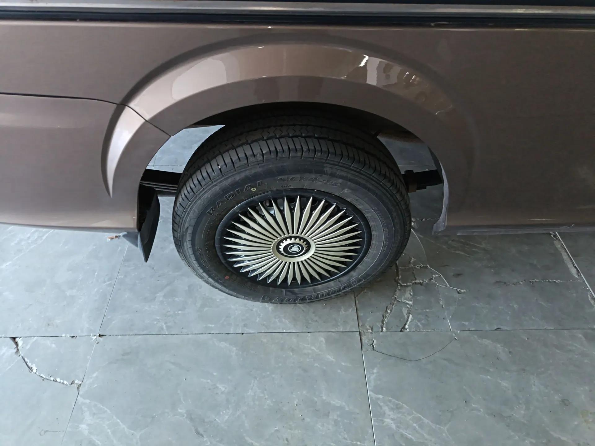 Foton Scenic G5 2023 2.0L Gasoline Commercial Version Passenger Van 7/9 Seats Model 1TZS — миниатюра 10