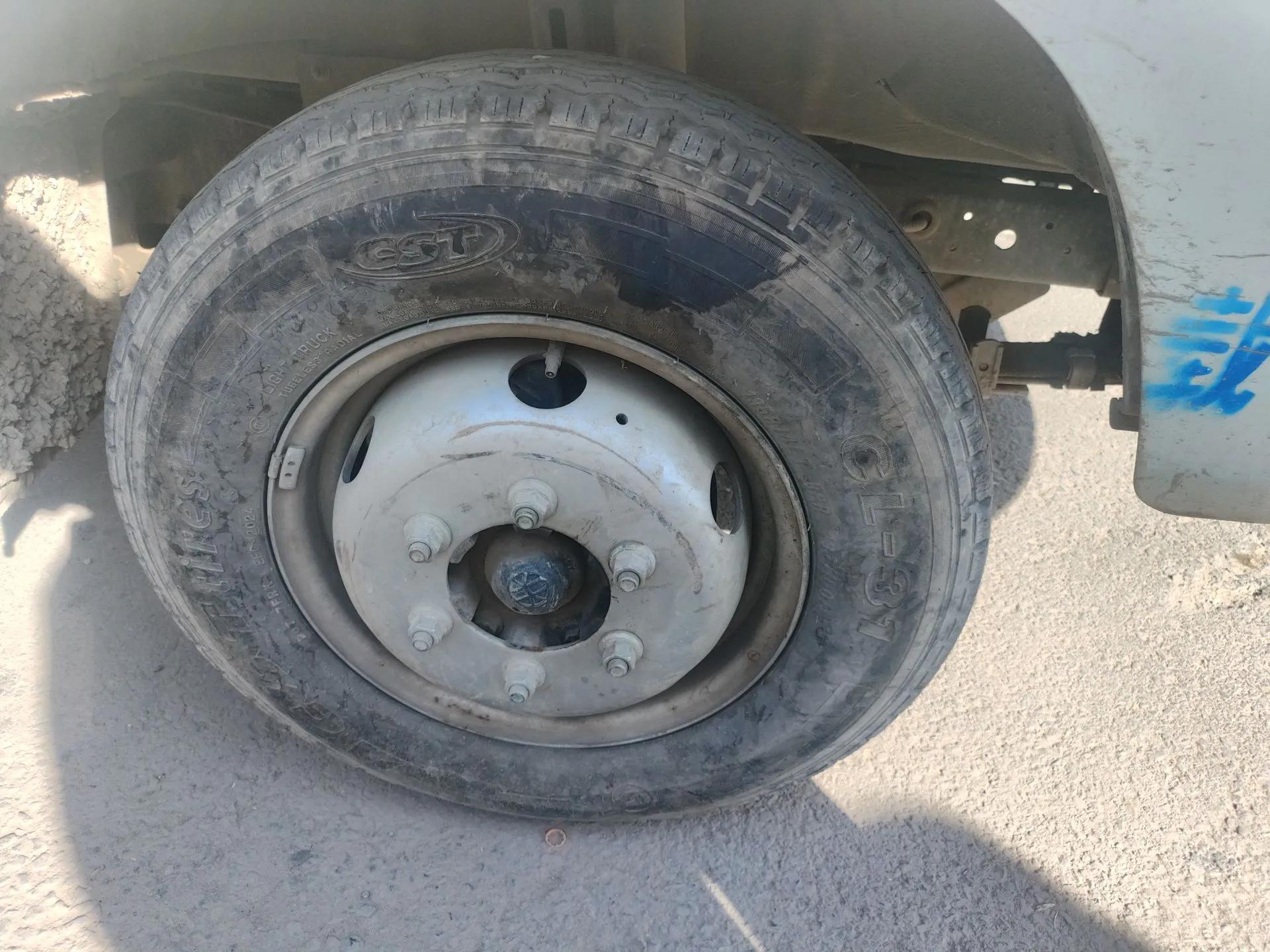 Foton Xiangling M 2018 1.5L M2 Non-Load-Bearing Single-Row with Dual Rear Tires (Cargo Version) DAM15L — миниатюра 8