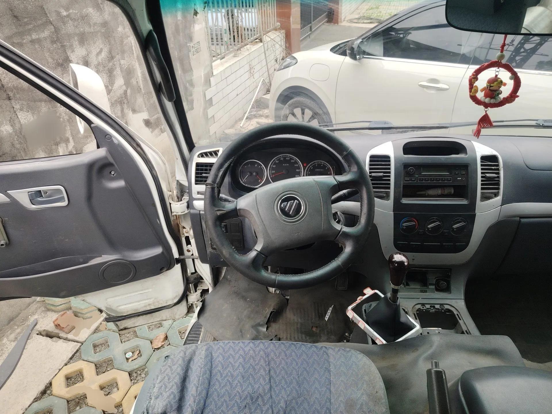 Foton Scenic 2014 2.0L Express Classic Long-Wheelbase Low-Roof 486EQV4 — миниатюра 11