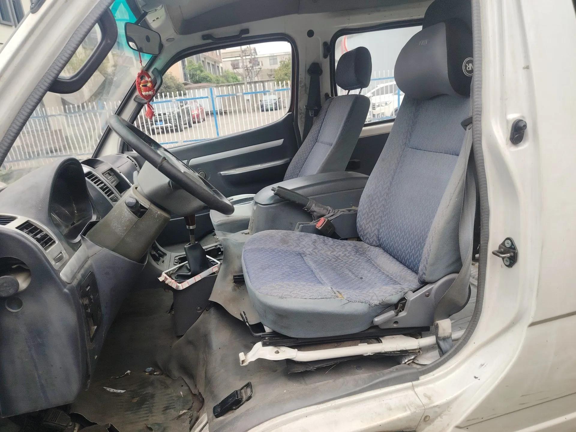 Foton Scenic 2014 2.0L Express Classic Long-Wheelbase Low-Roof 486EQV4 — миниатюра 16