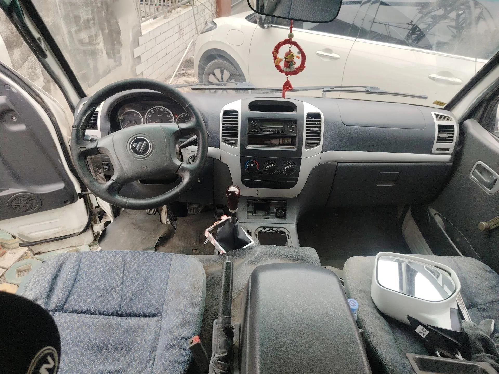 Foton Scenic 2014 2.0L Express Classic Long-Wheelbase Low-Roof 486EQV4 — миниатюра 10
