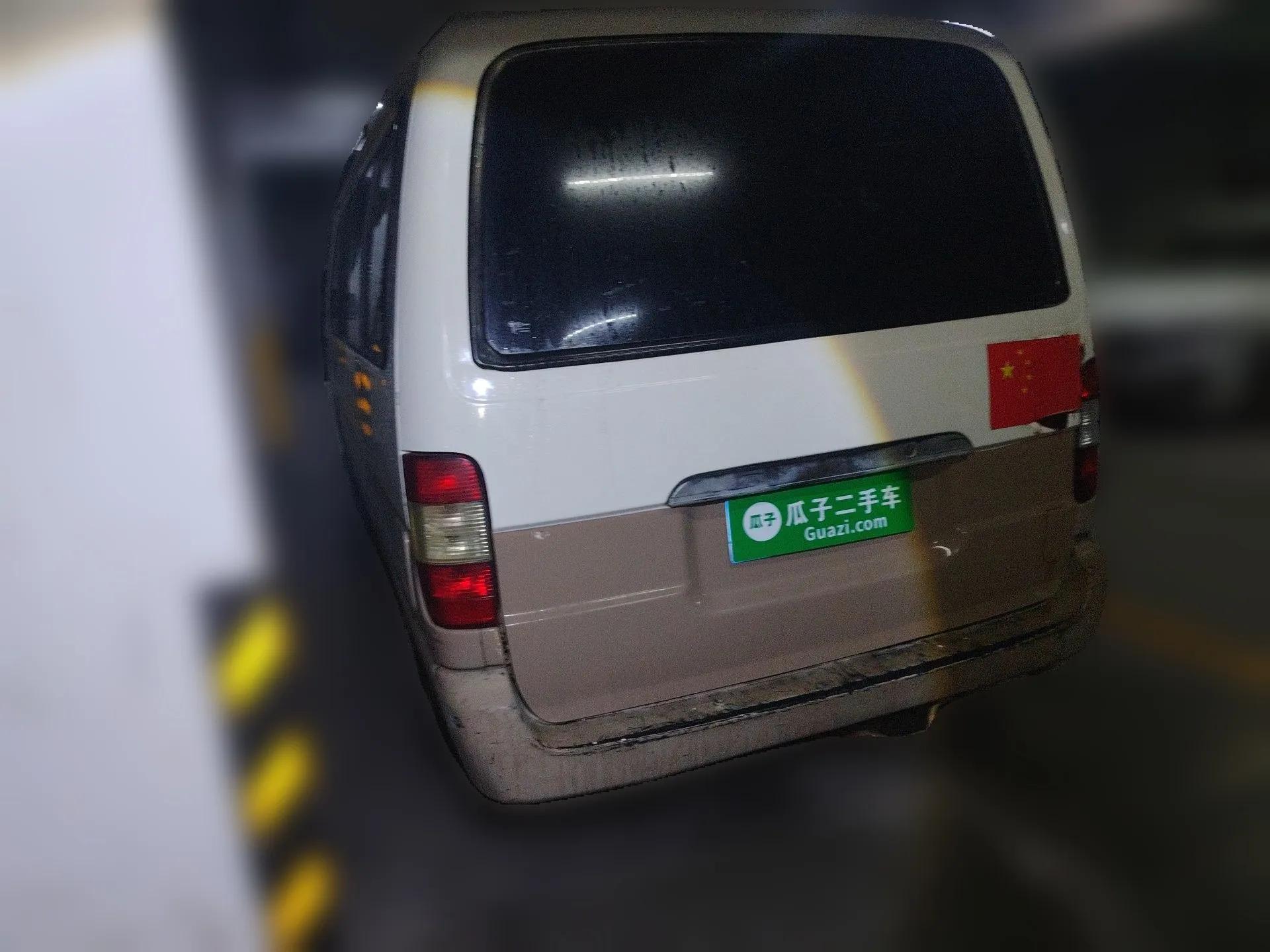 Foton Scenic 2014 2.0L Express Classic Short-Wheelbase Low-Roof 4Y20M — миниатюра 4