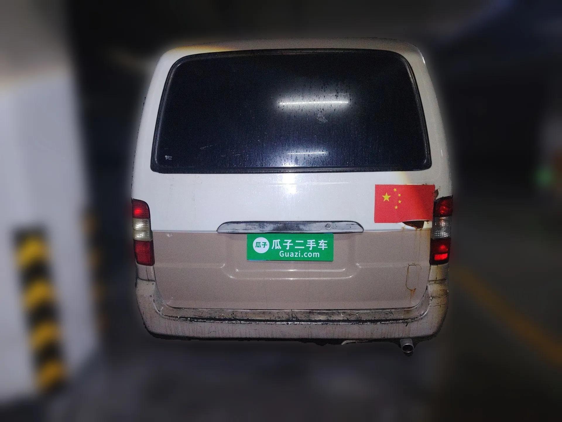Foton Scenic 2014 2.0L Express Classic Short-Wheelbase Low-Roof 4Y20M — миниатюра 5