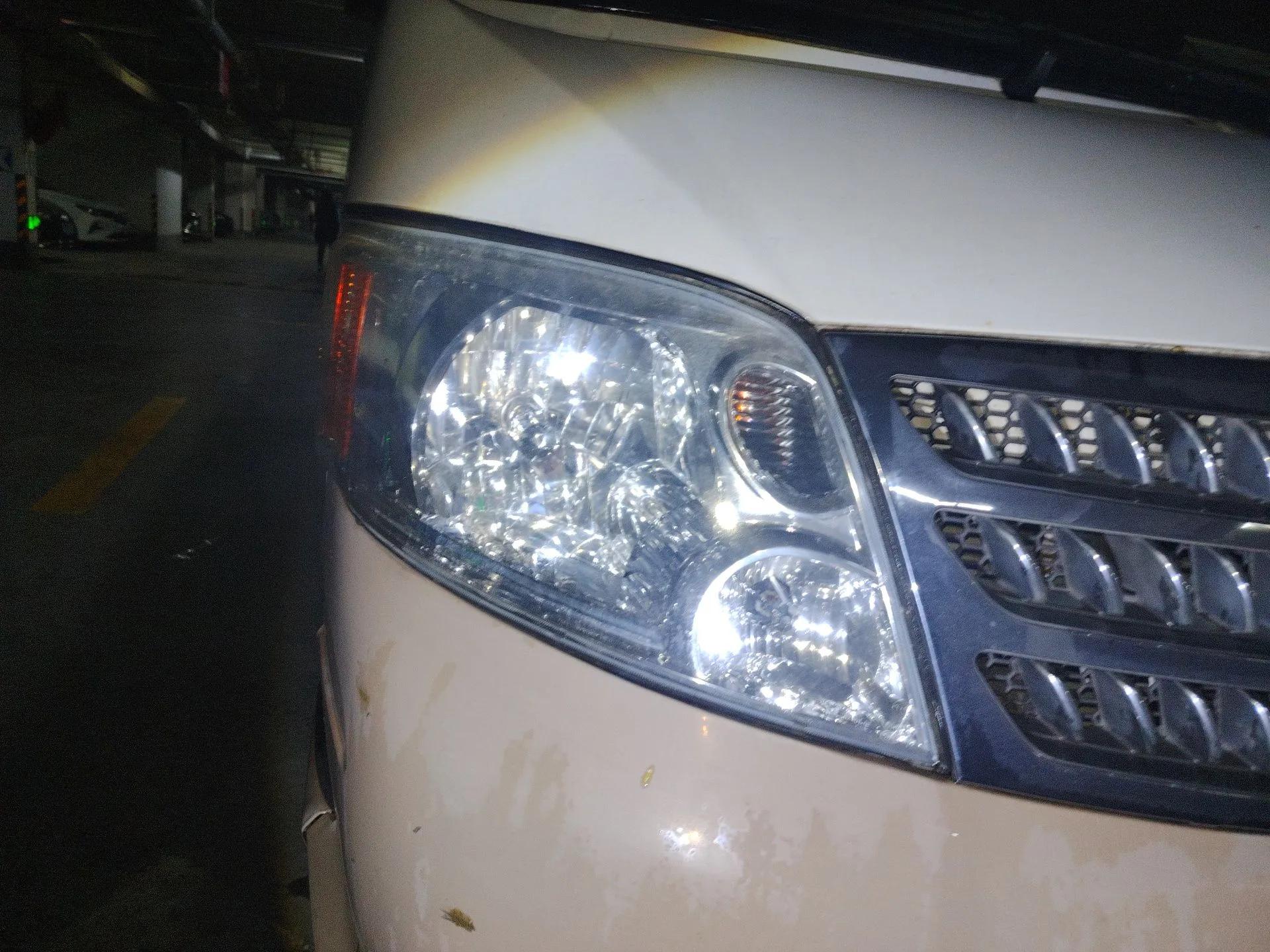 Foton Scenic 2014 2.0L Express Classic Short-Wheelbase Low-Roof 4Y20M — миниатюра 7