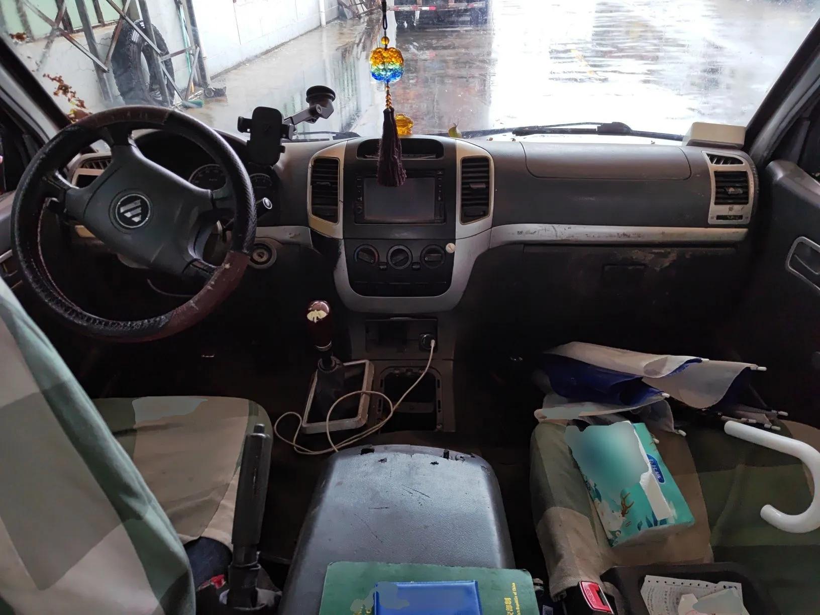 Foton Scenic 2014 2.5T Express Classic Long-Wheelbase Low-Roof Model 4J25TC — миниатюра 10