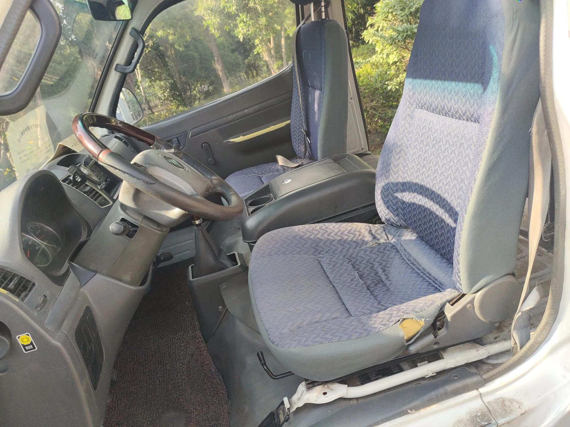 Foton Scenic 2014 2.0L Express Classic Short-Wheelbase High-Roof 491EQ4A — миниатюра 16