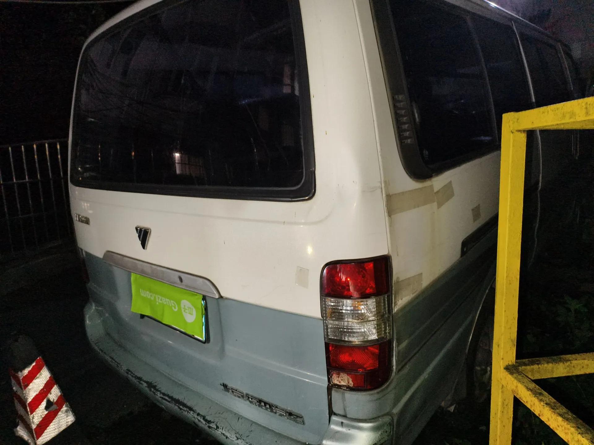 Foton Scenic 2011 2.0L Express Standard Short-Wheelbase Low-Roof 486EQV4 — миниатюра 6
