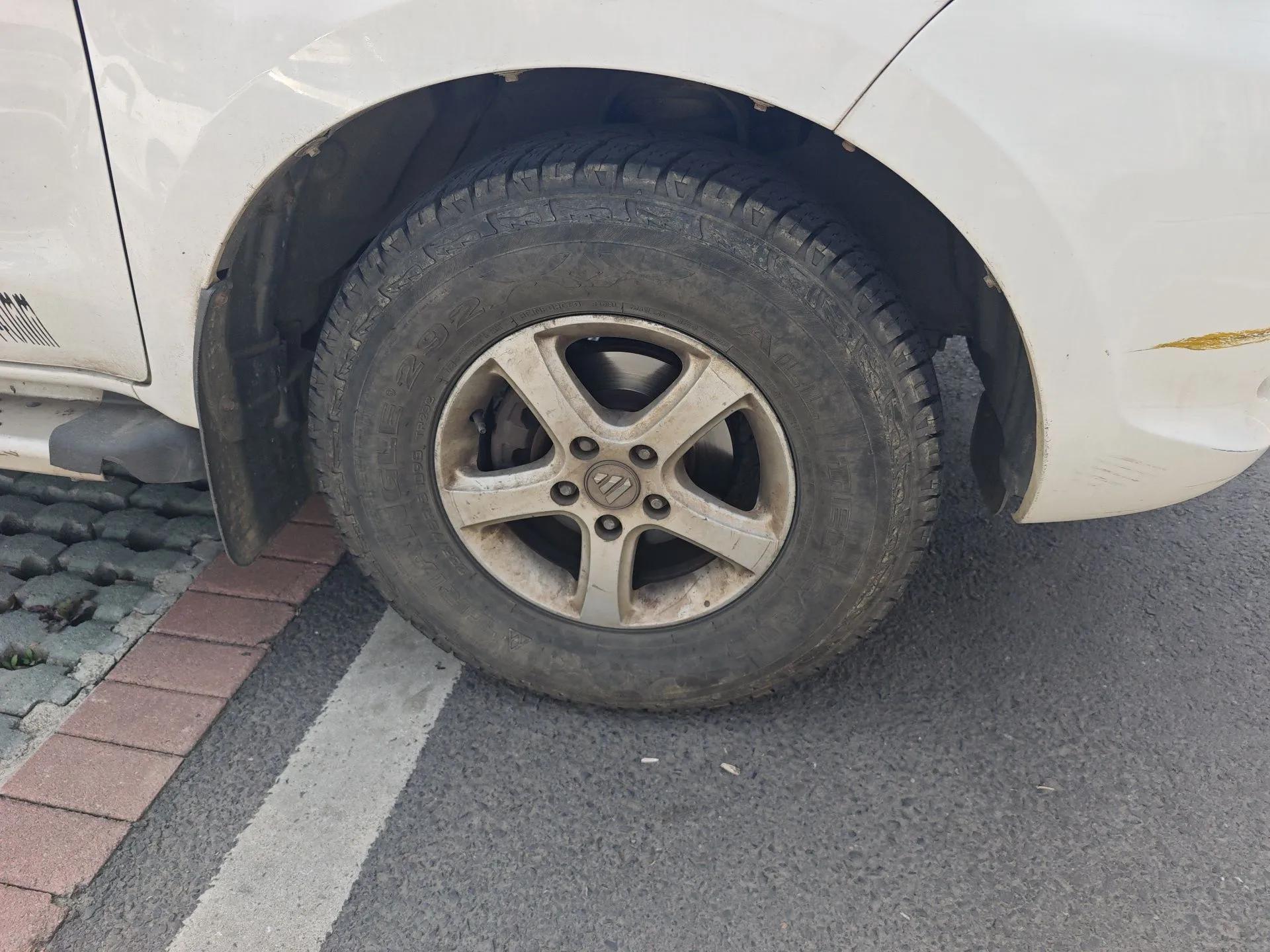 Foton Tunland 2017 2.8T E3 Diesel Two-Wheel Drive Extended Comfort Version BJ493ZLQ4 — миниатюра 8