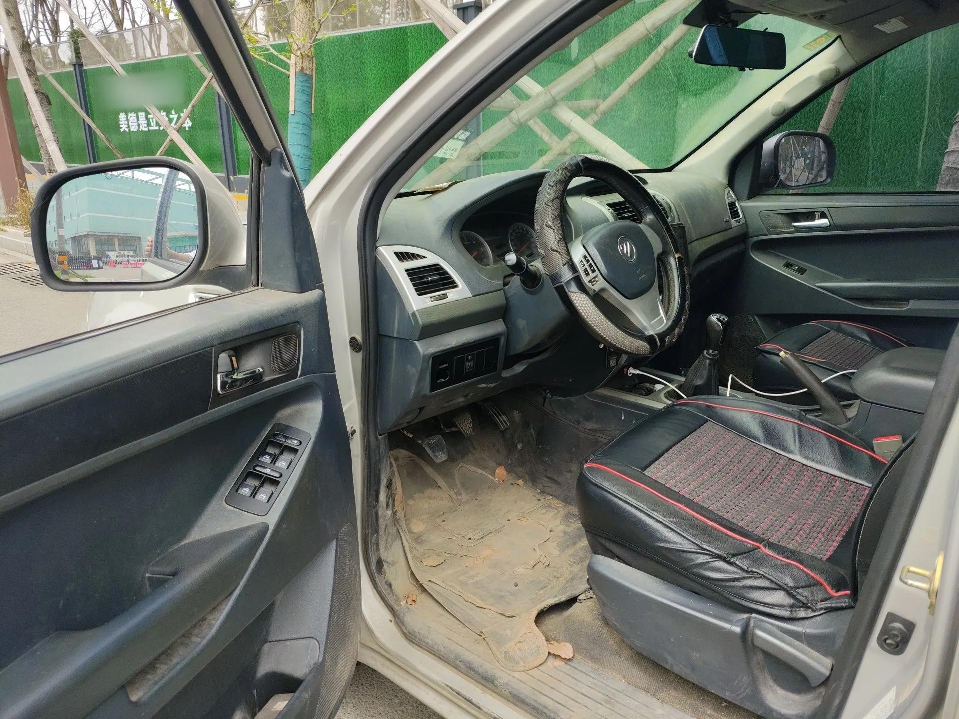 Foton Tunland 2017 2.8T E3 Diesel Two-Wheel Drive Elite Edition BJ493ZLQ4 — миниатюра 17
