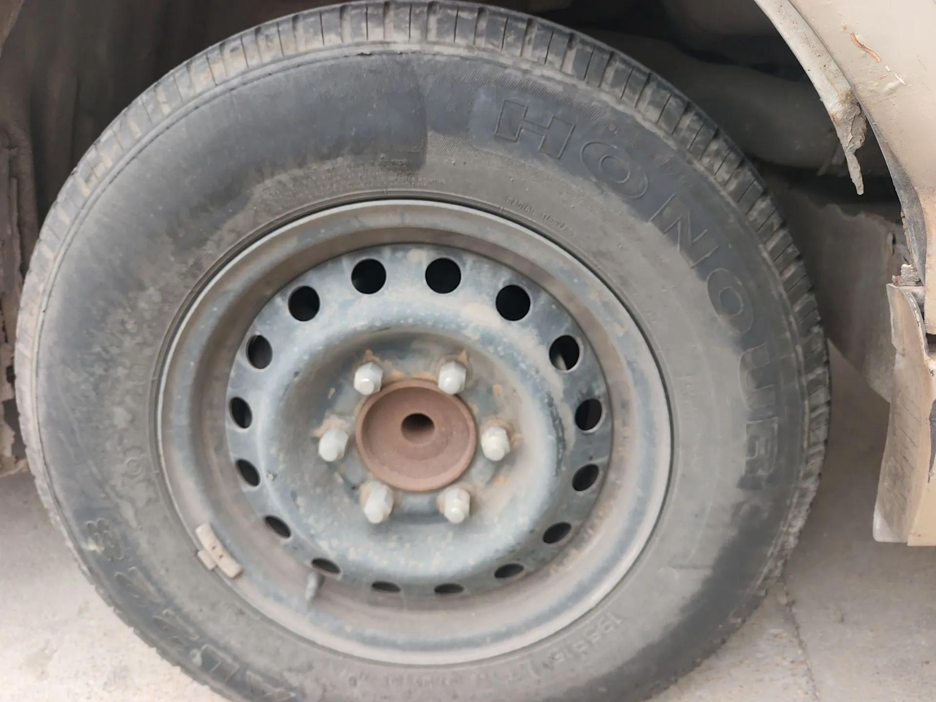 Foton Scenic G9 2016 2.4L Commercial Version Long Wheelbase 4G69 — миниатюра 8