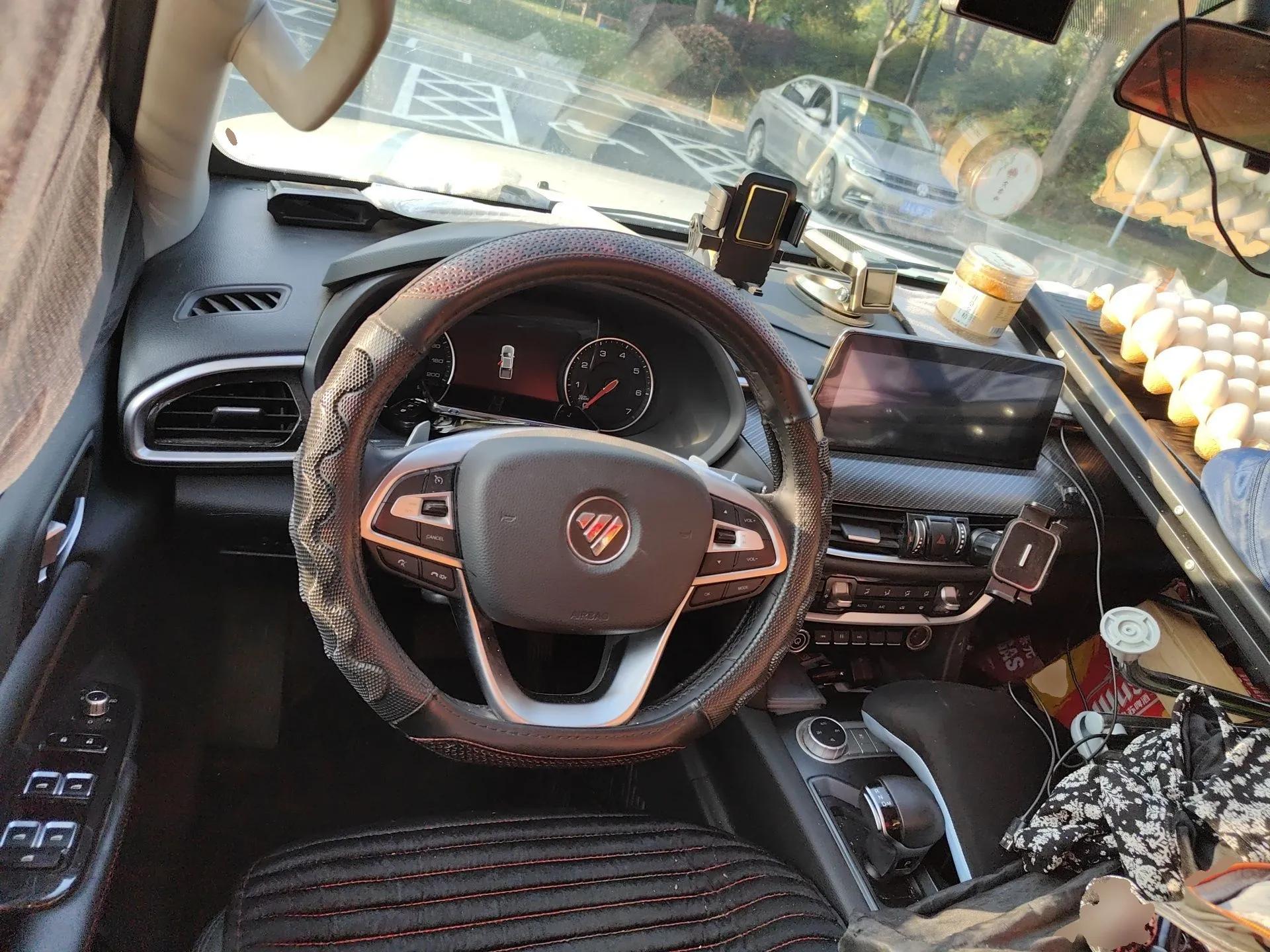 Foton General G9 SUV 2022 2.0T Gasoline Automatic 4x4 Luxury Edition — миниатюра 11