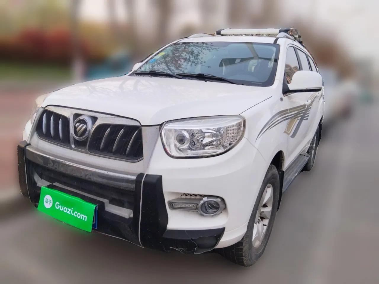 Foton Savana 2015 2.0T Manual 4x4 Gasoline Luxury 7-Seater — миниатюра 1