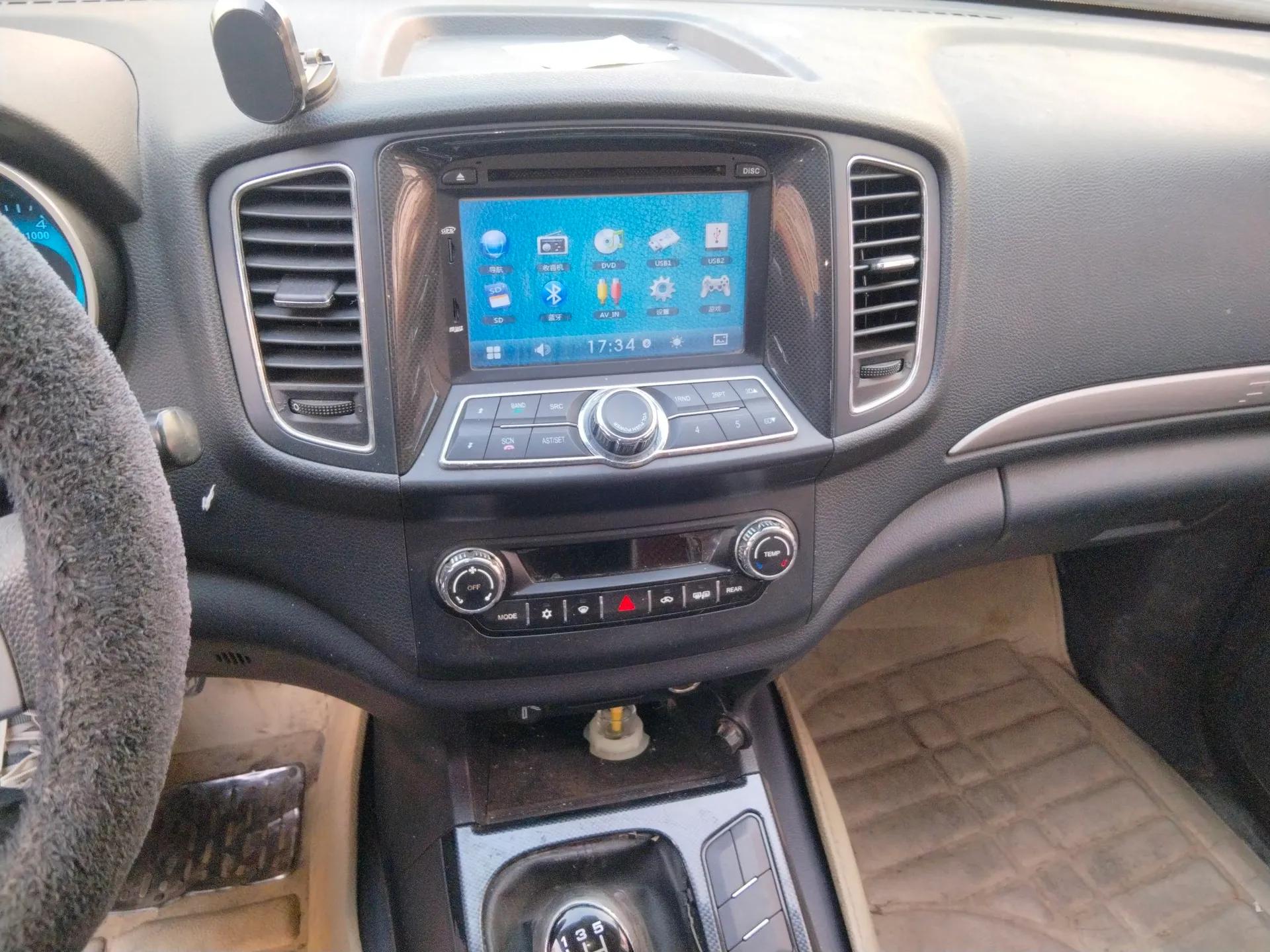 Foton Savana 2015 2.0T Manual 4x4 Gasoline Luxury 7-Seater — миниатюра 14