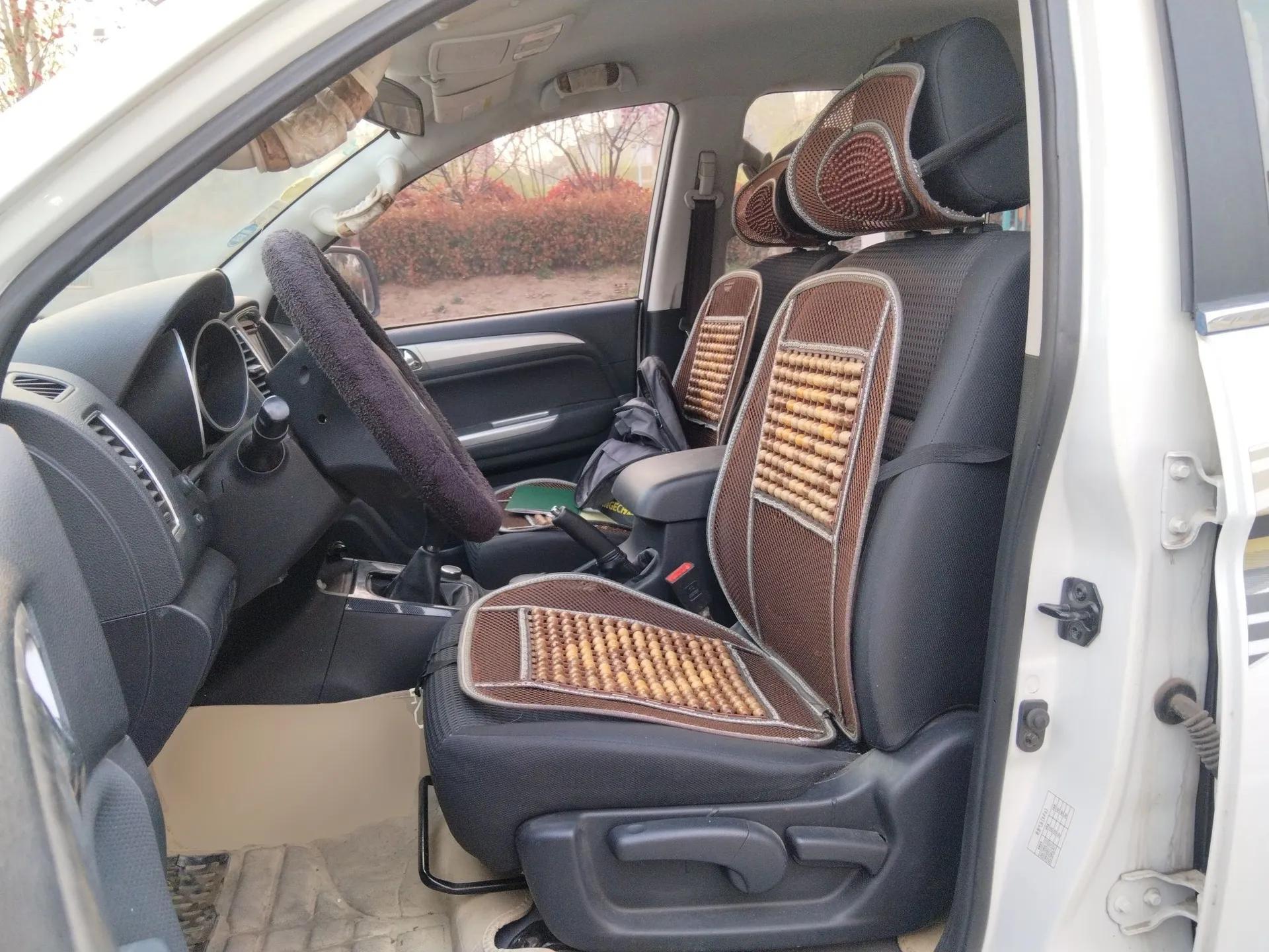 Foton Savana 2015 2.0T Manual 4x4 Gasoline Luxury 7-Seater — миниатюра 16
