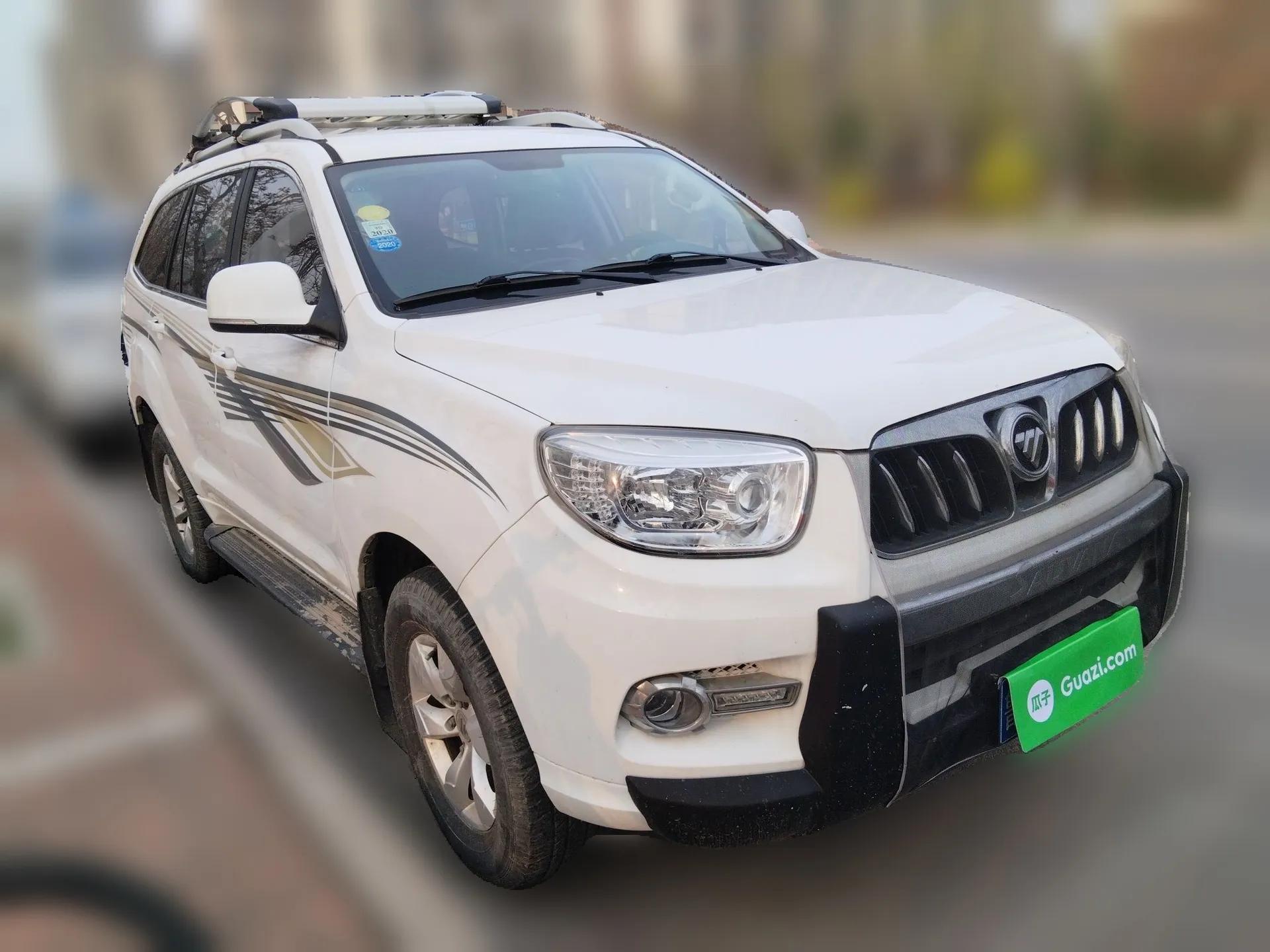 Foton Savana 2015 2.0T Manual 4x4 Gasoline Luxury 7-Seater — миниатюра 3