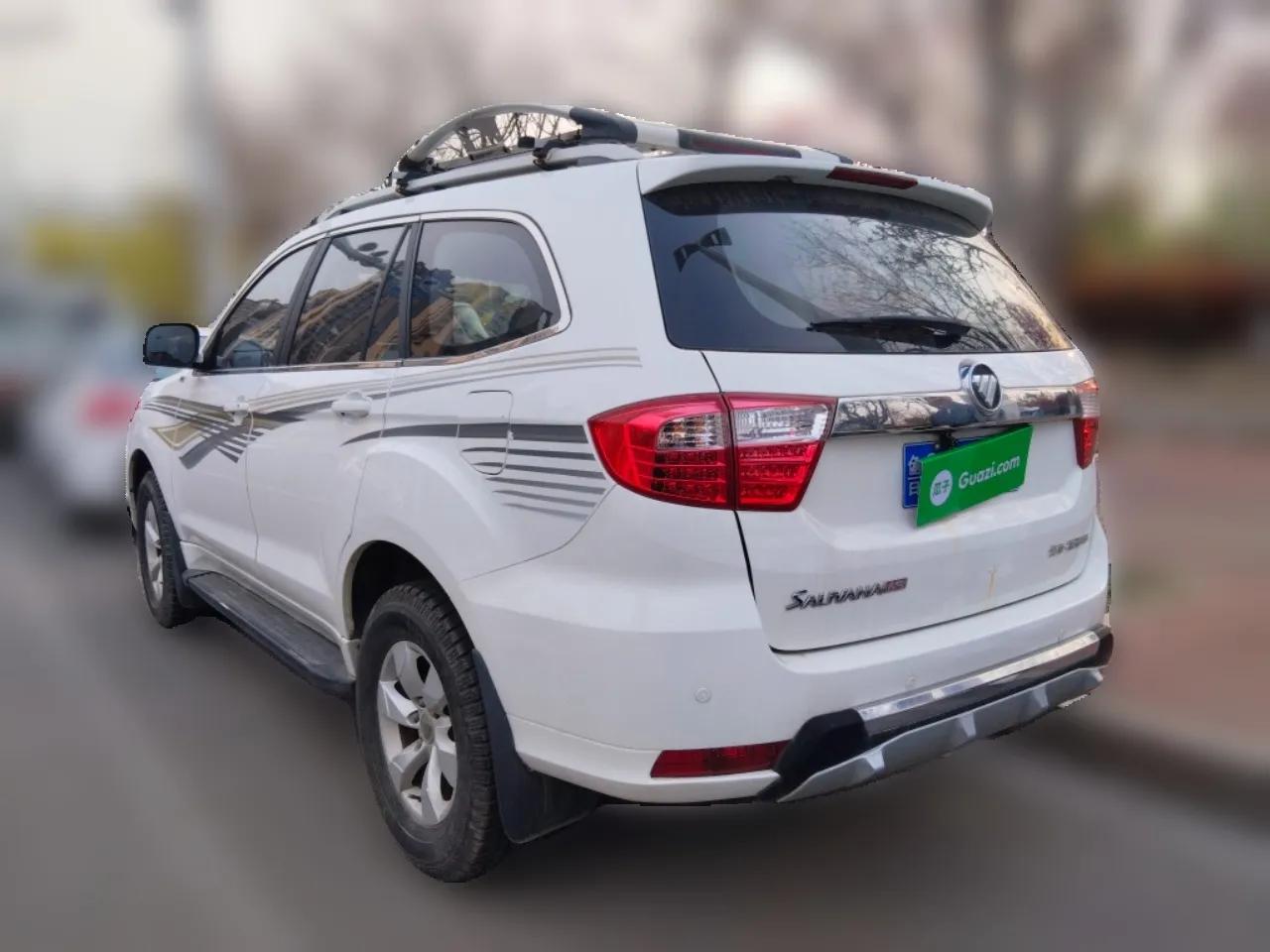 Foton Savana 2015 2.0T Manual 4x4 Gasoline Luxury 7-Seater — миниатюра 4