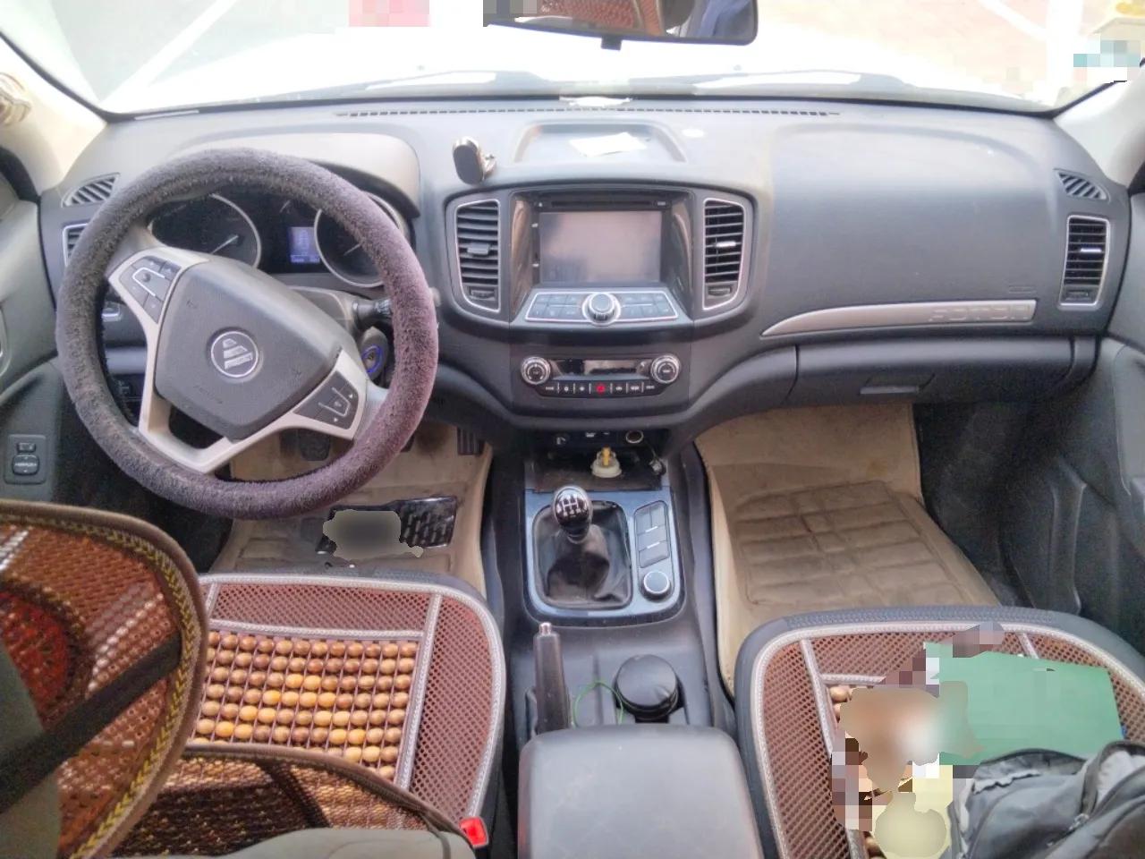 Foton Savana 2015 2.0T Manual 4x4 Gasoline Luxury 7-Seater — миниатюра 10