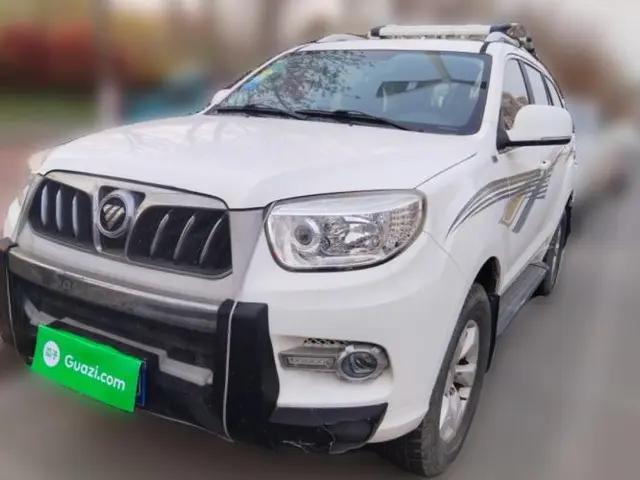Foton Savana 2015 2.0T Manual 4x4 Gasoline Luxury 7-Seater