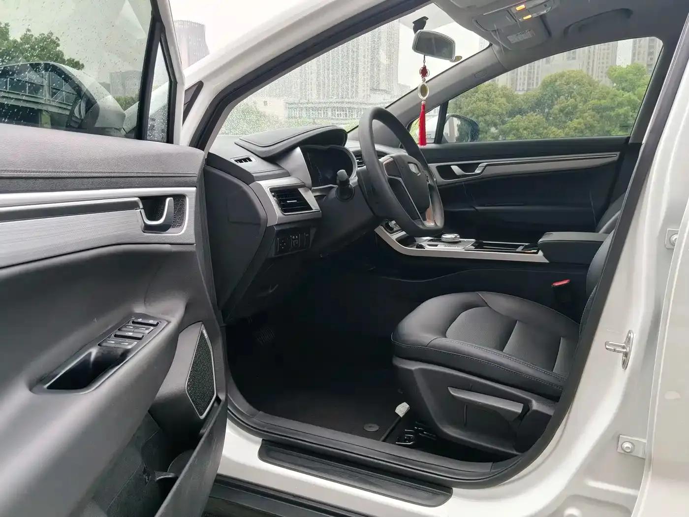 Geely GSe 2019 500 Leading Edition — миниатюра 13
