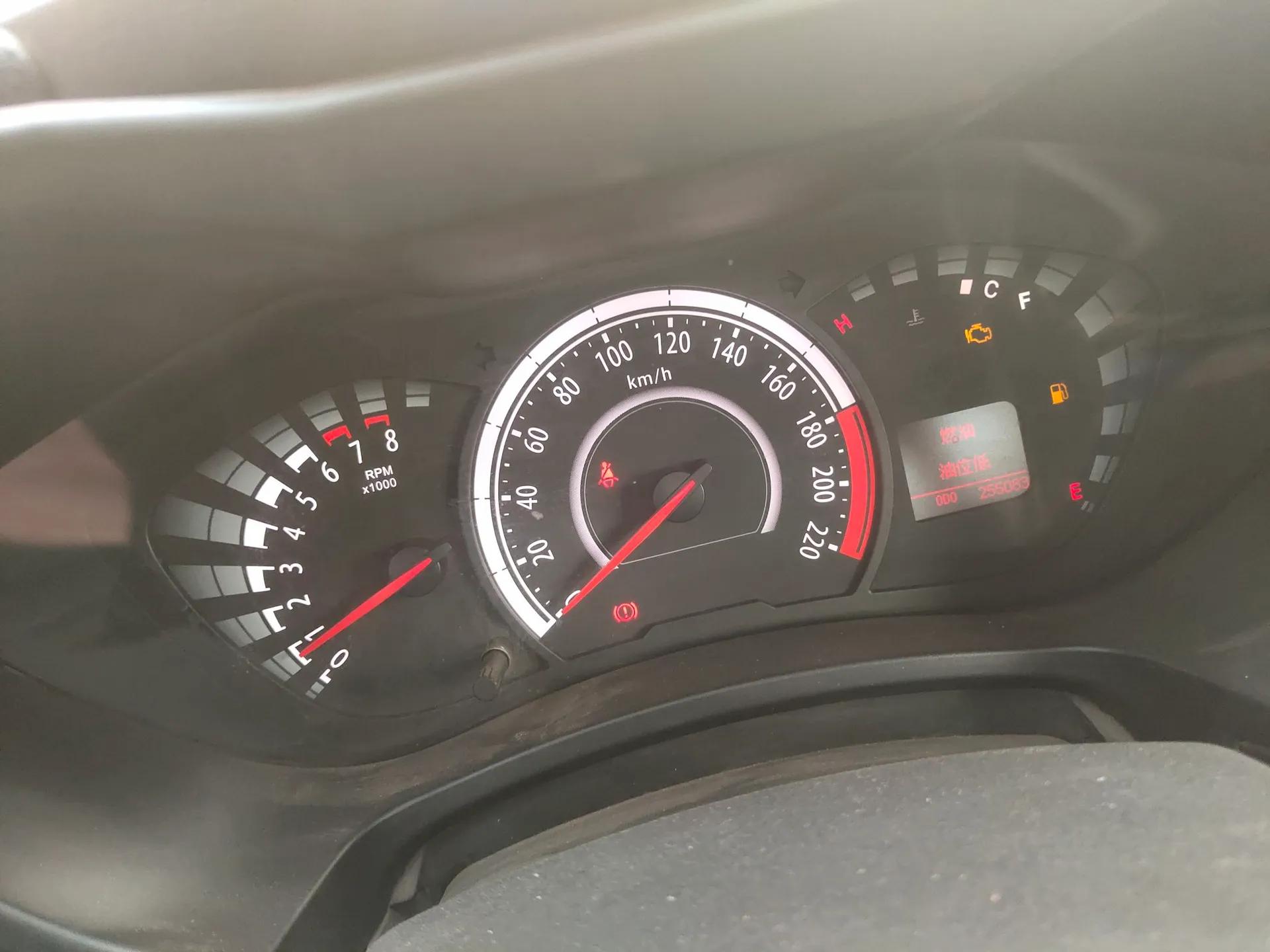 GAC Trumpchi GA3S Vision 2014 1.6L Manual Elite Edition — миниатюра 12