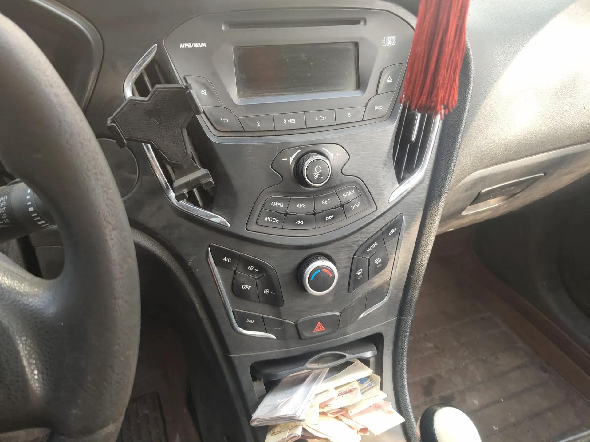 GAC Trumpchi GA3S Vision 2014 1.6L Manual Elite Edition — миниатюра 14