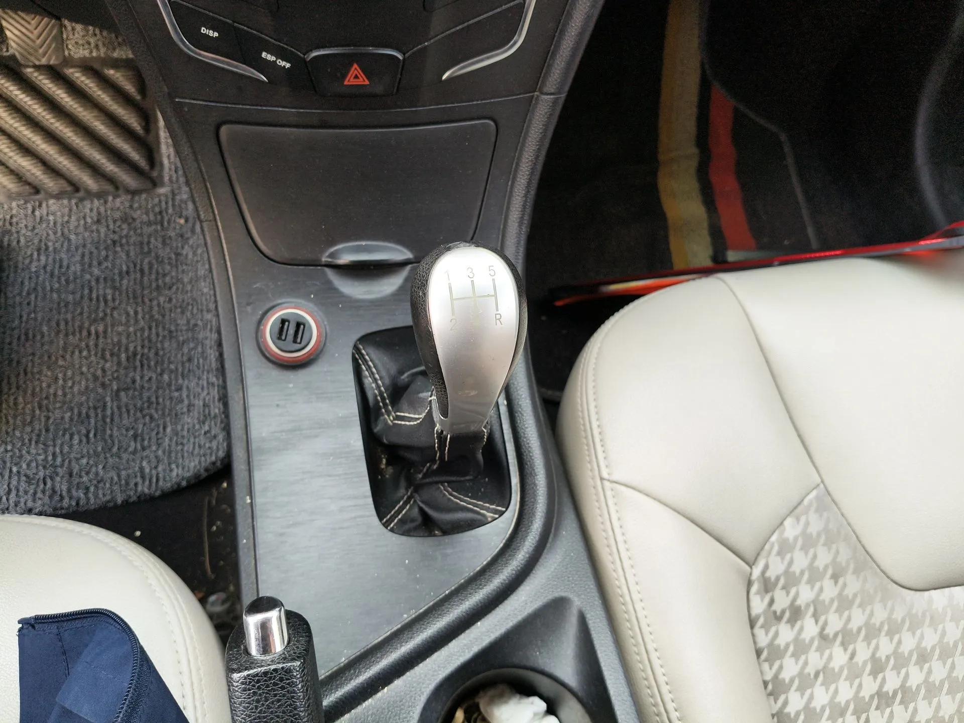 GAC Trumpchi GA3S Vision 2014 1.6L Manual Elite ESP Version — миниатюра 15