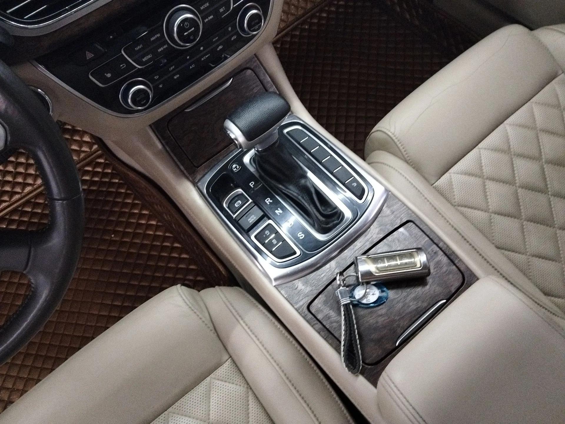 GAC Trumpchi GA8 2017 320T Luxury Edition — миниатюра 16