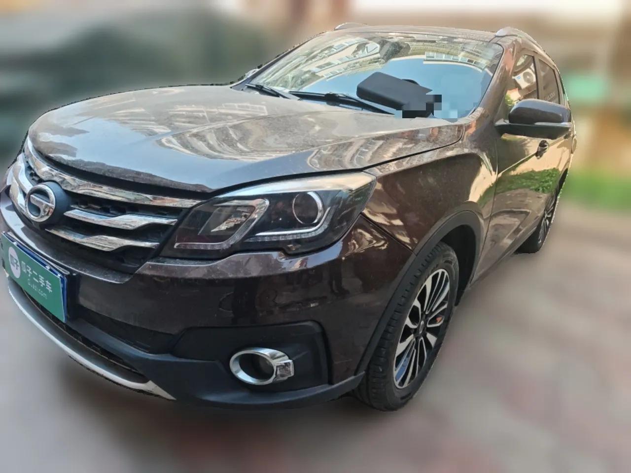 GAC Trumpchi GS5 Super 2015 2.0L Automatic Two-Wheel Drive Luxury Navigation Edition — миниатюра 1