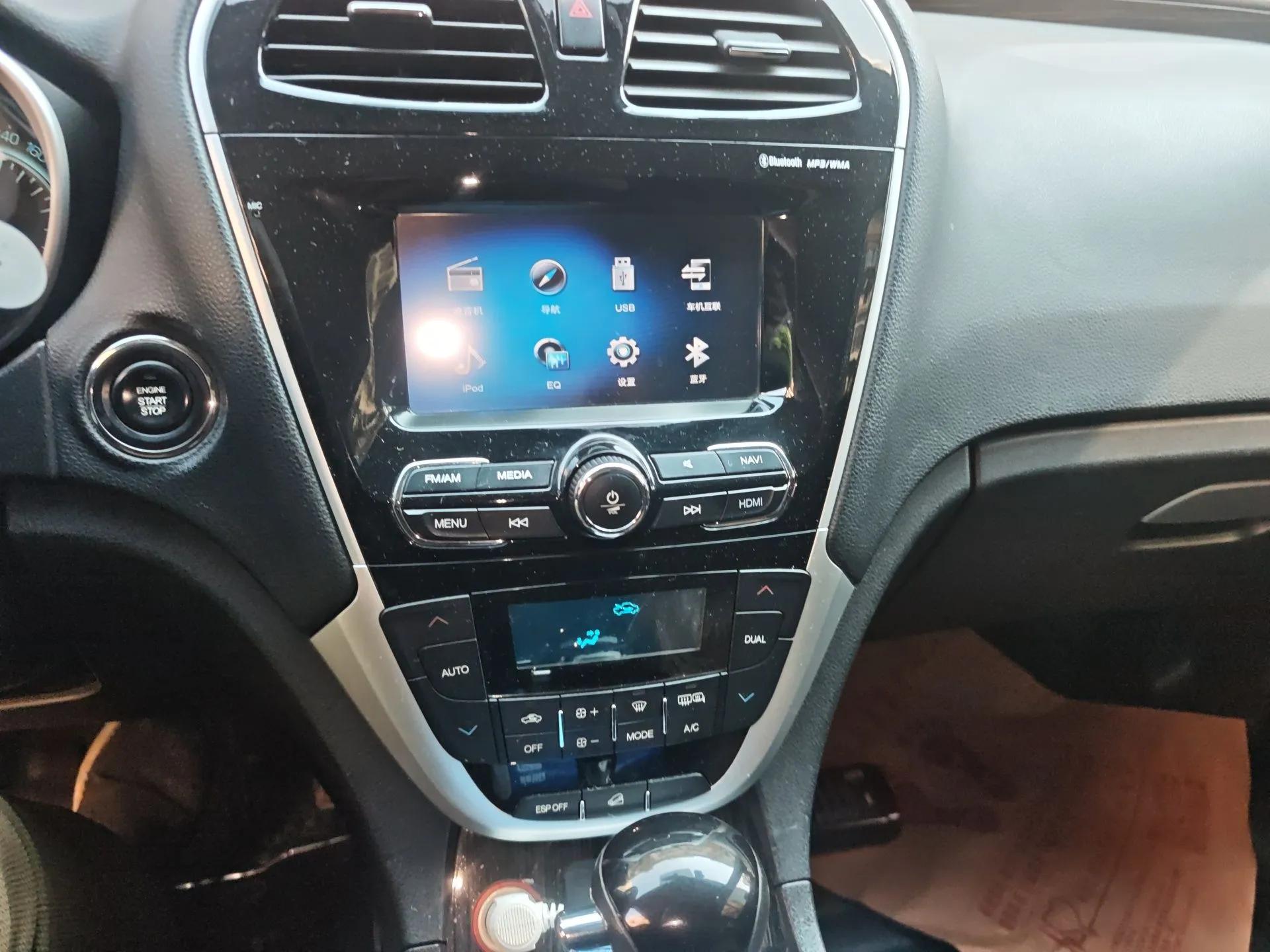 GAC Trumpchi GS5 Super 2015 2.0L Automatic Two-Wheel Drive Luxury Navigation Edition — миниатюра 14