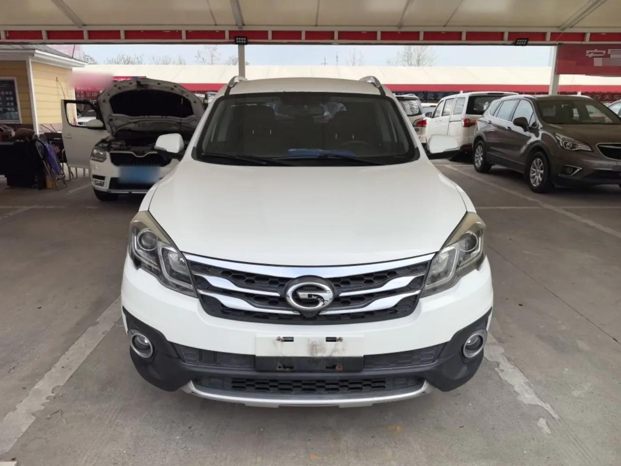 GAC Trumpchi GS5 Super 2015 2.0L Automatic Two-Wheel Drive Comfort Edition — миниатюра 2