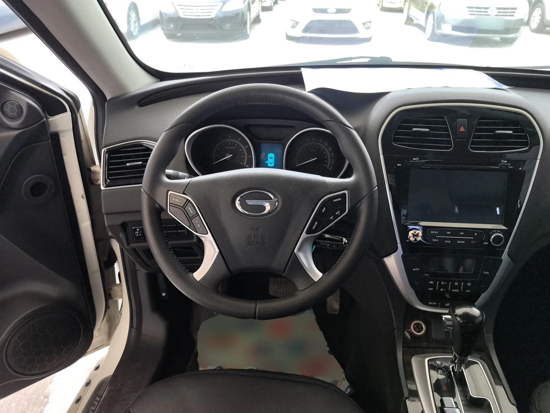 GAC Trumpchi GS5 Super 2015 2.0L Automatic Two-Wheel Drive Comfort Edition — миниатюра 13