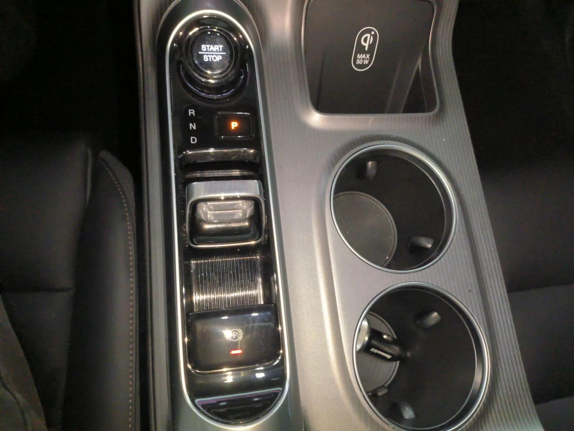 GAC Trumpchi E8 2024 Honor Series 2.0L Honor Edition — миниатюра 15