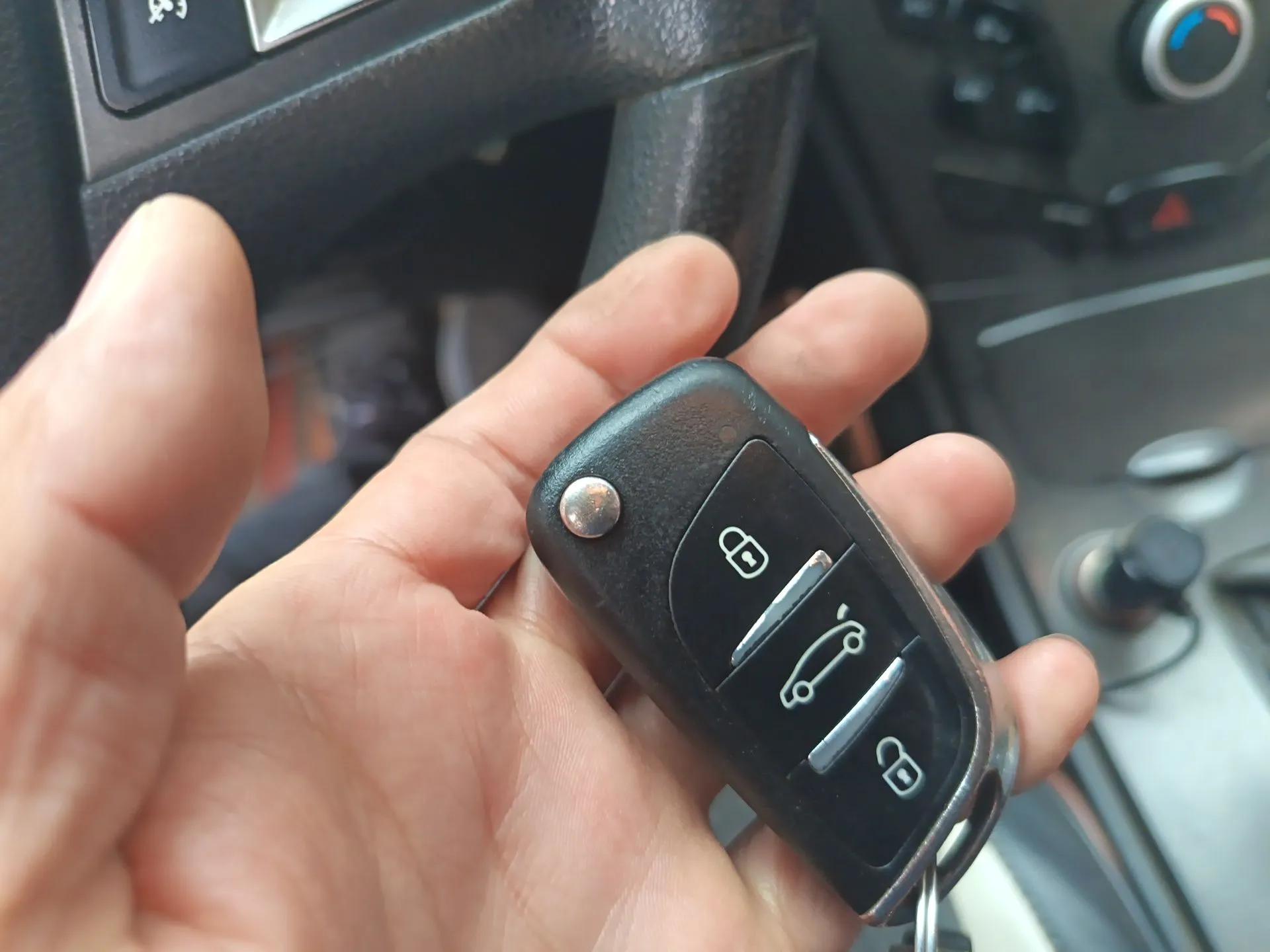 GAC Trumpchi GA3 2013 1.6L Manual Luxury ESP Version — миниатюра 9