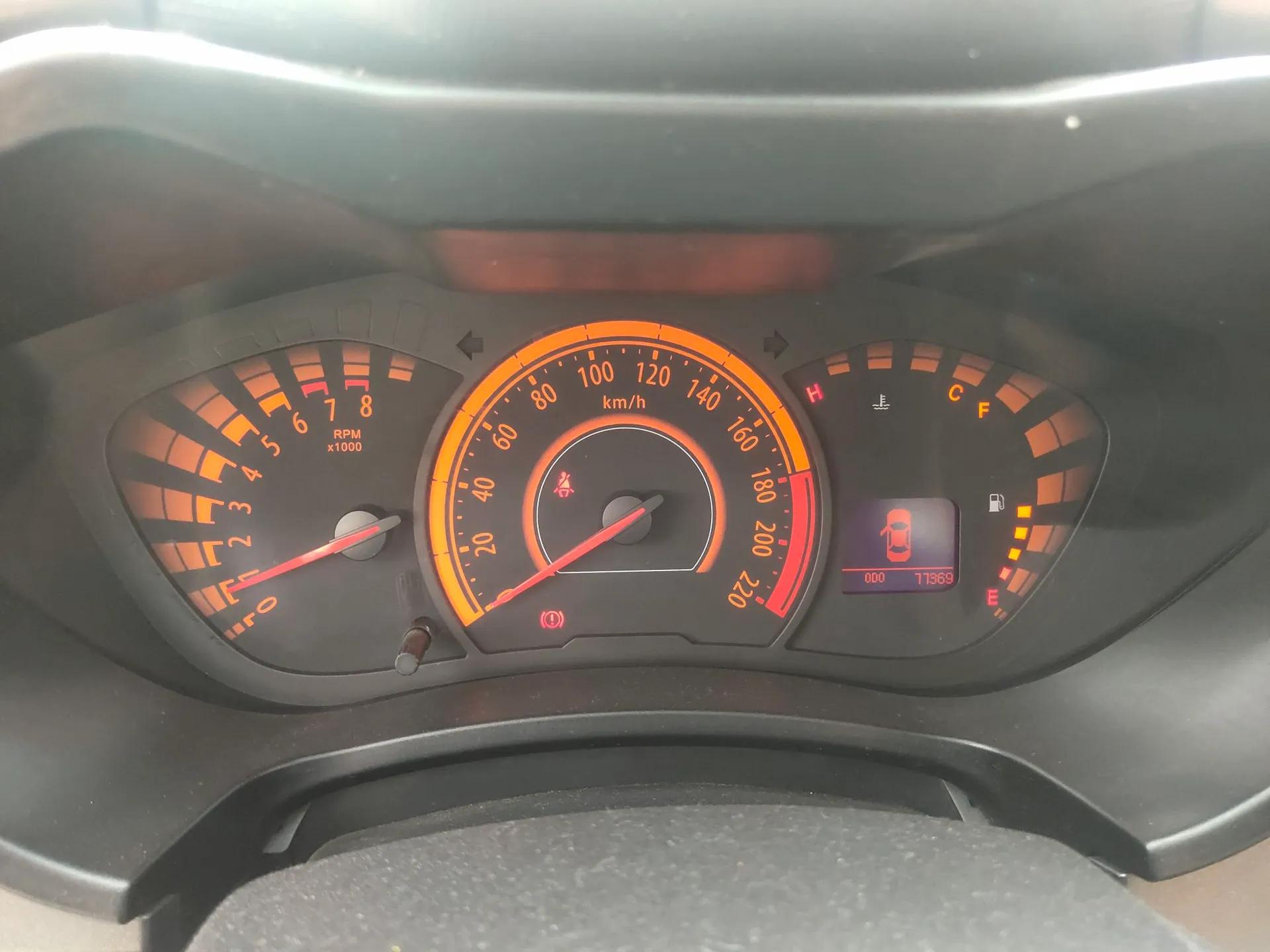 GAC Trumpchi GA3 2013 1.6L Manual Elite Edition — миниатюра 12