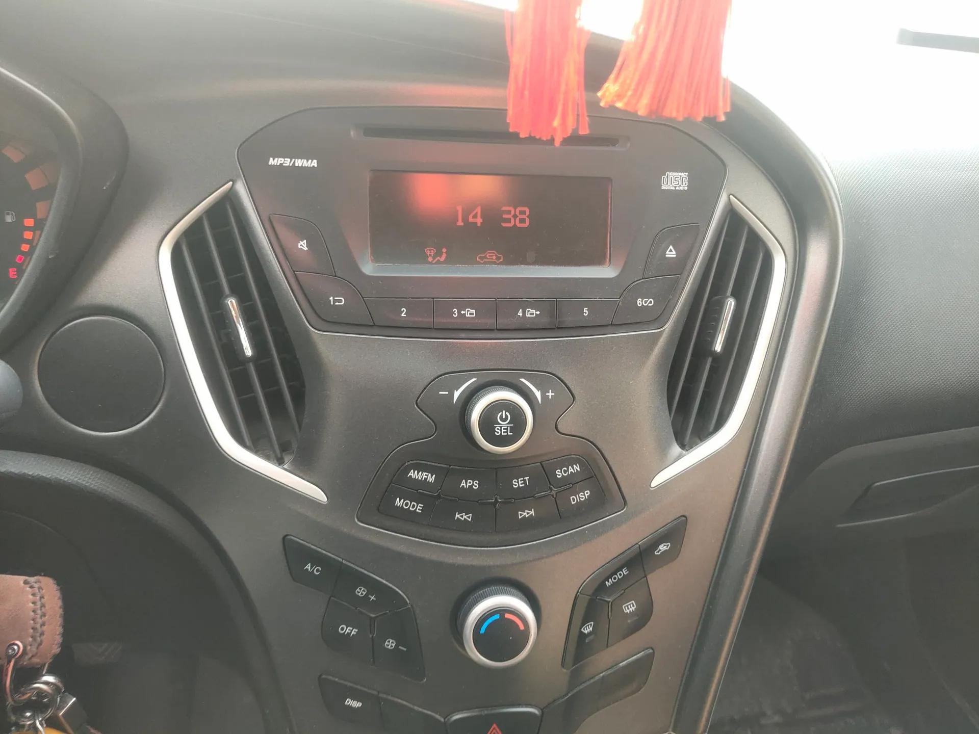 GAC Trumpchi GA3 2013 1.6L Manual Elite Edition — миниатюра 14