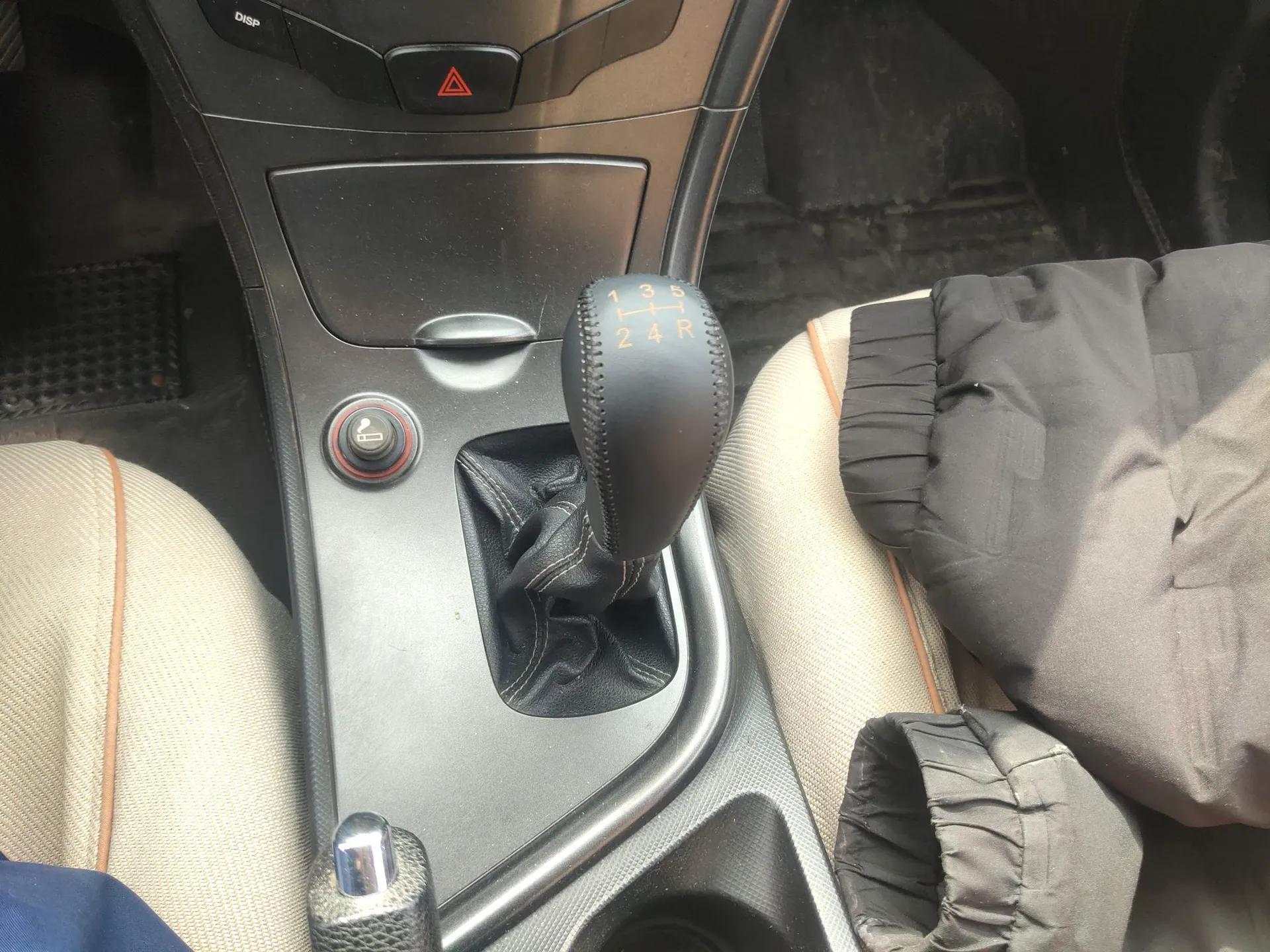 GAC Trumpchi GA3 2013 1.6L Manual Elite Edition — миниатюра 15