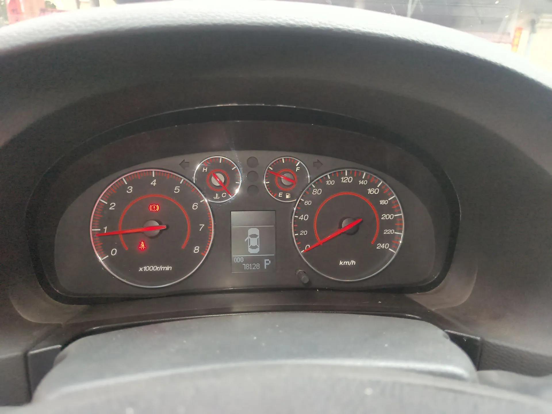 GAC Trumpchi GA5 2013 2.0L Automatic Elite Edition — миниатюра 12