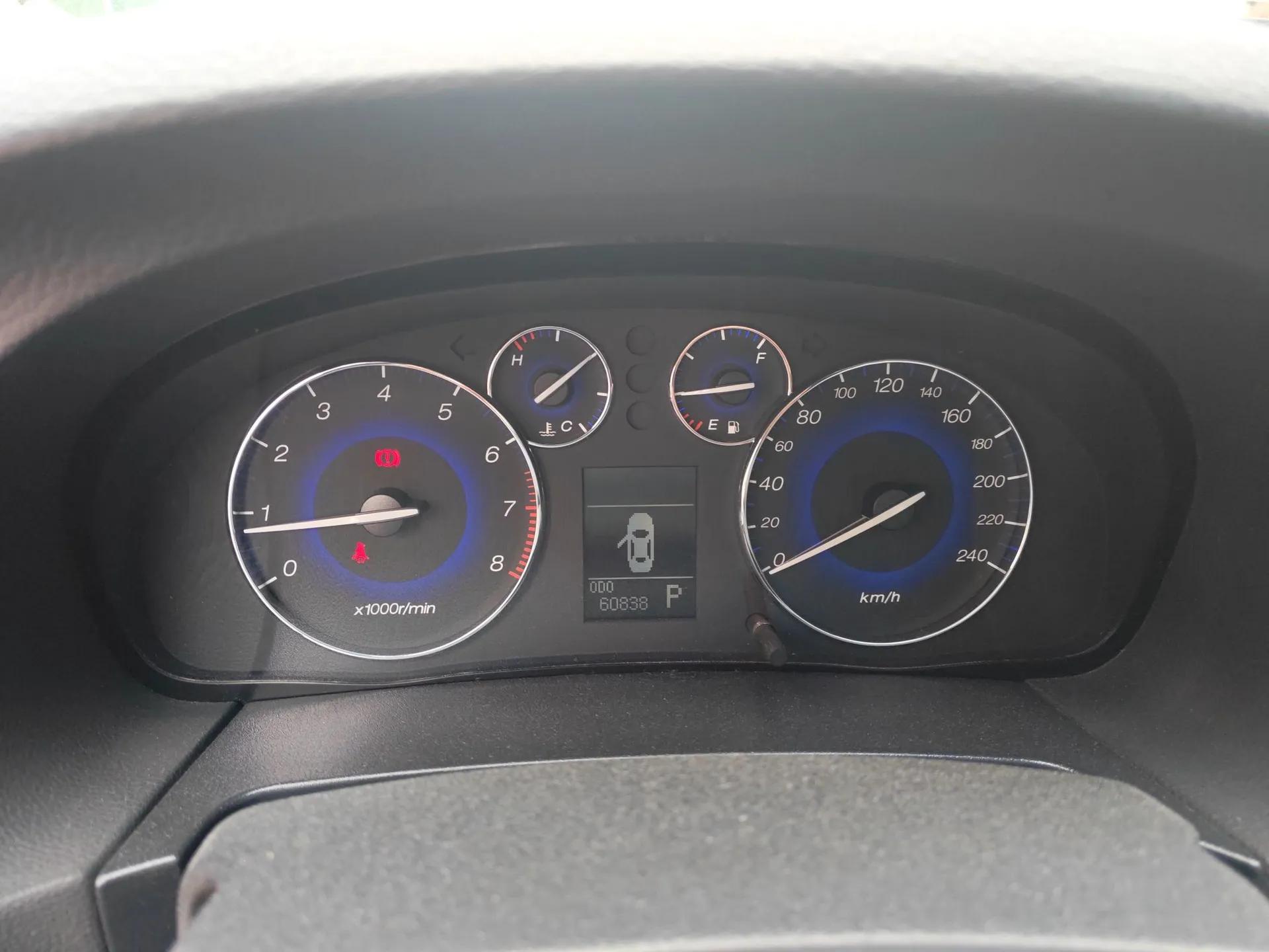 GAC Trumpchi GA5 2012 1.8L Automatic Luxury Model — миниатюра 12