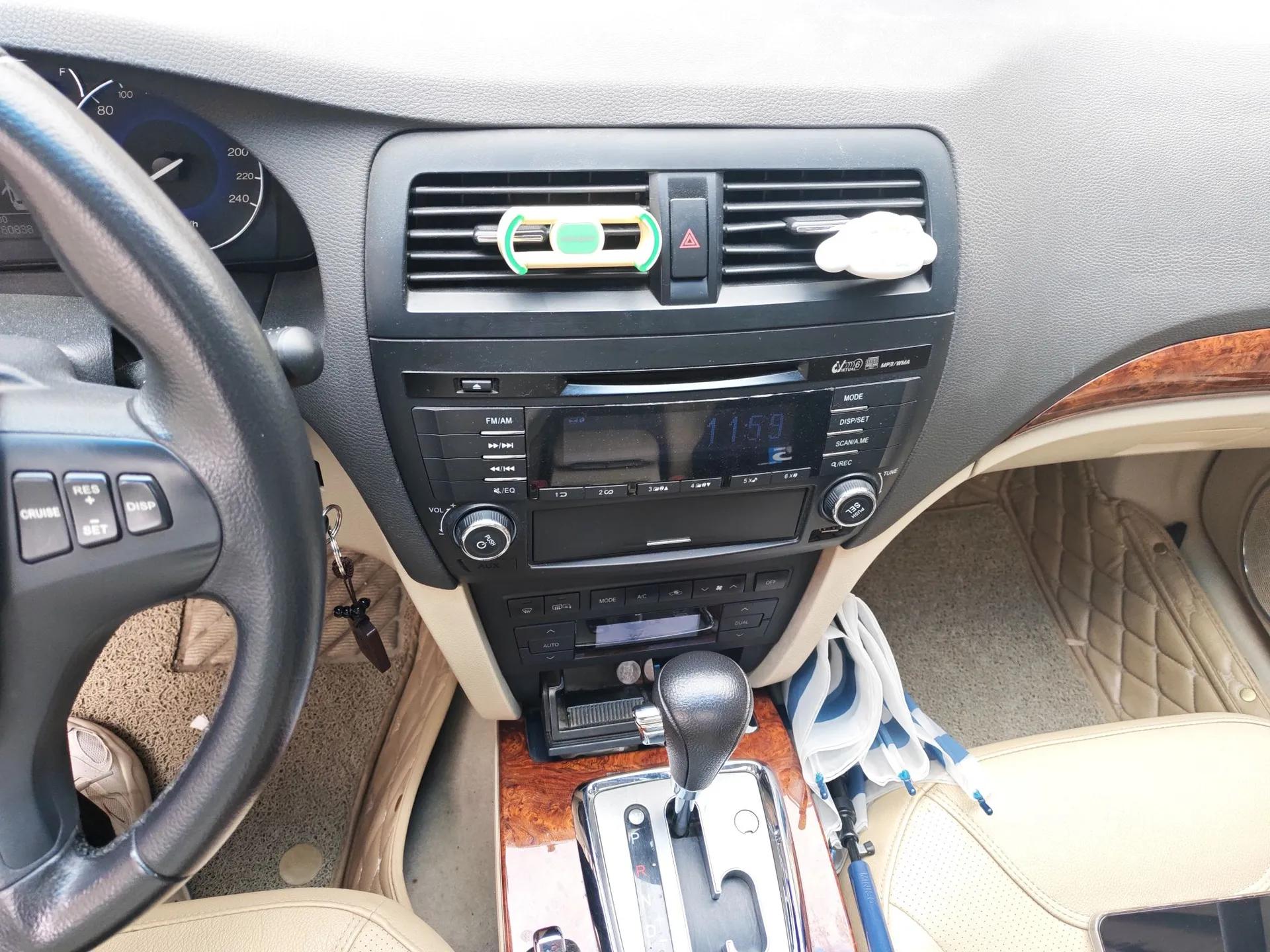 GAC Trumpchi GA5 2012 1.8L Automatic Luxury Model — миниатюра 14