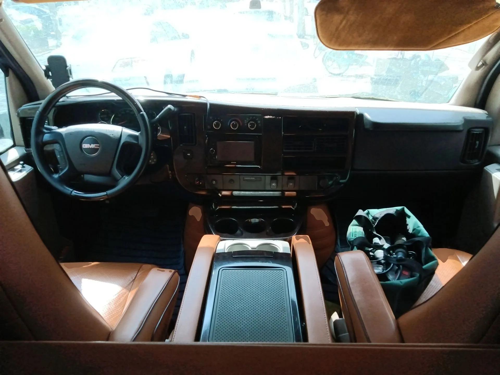 GMC SAVANA  — миниатюра 10