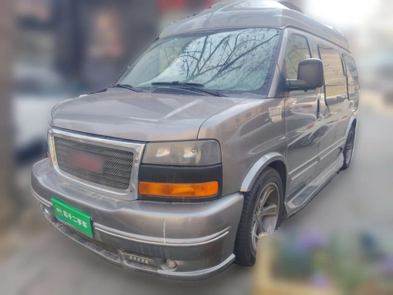 GMC SAVANA  — миниатюра 1