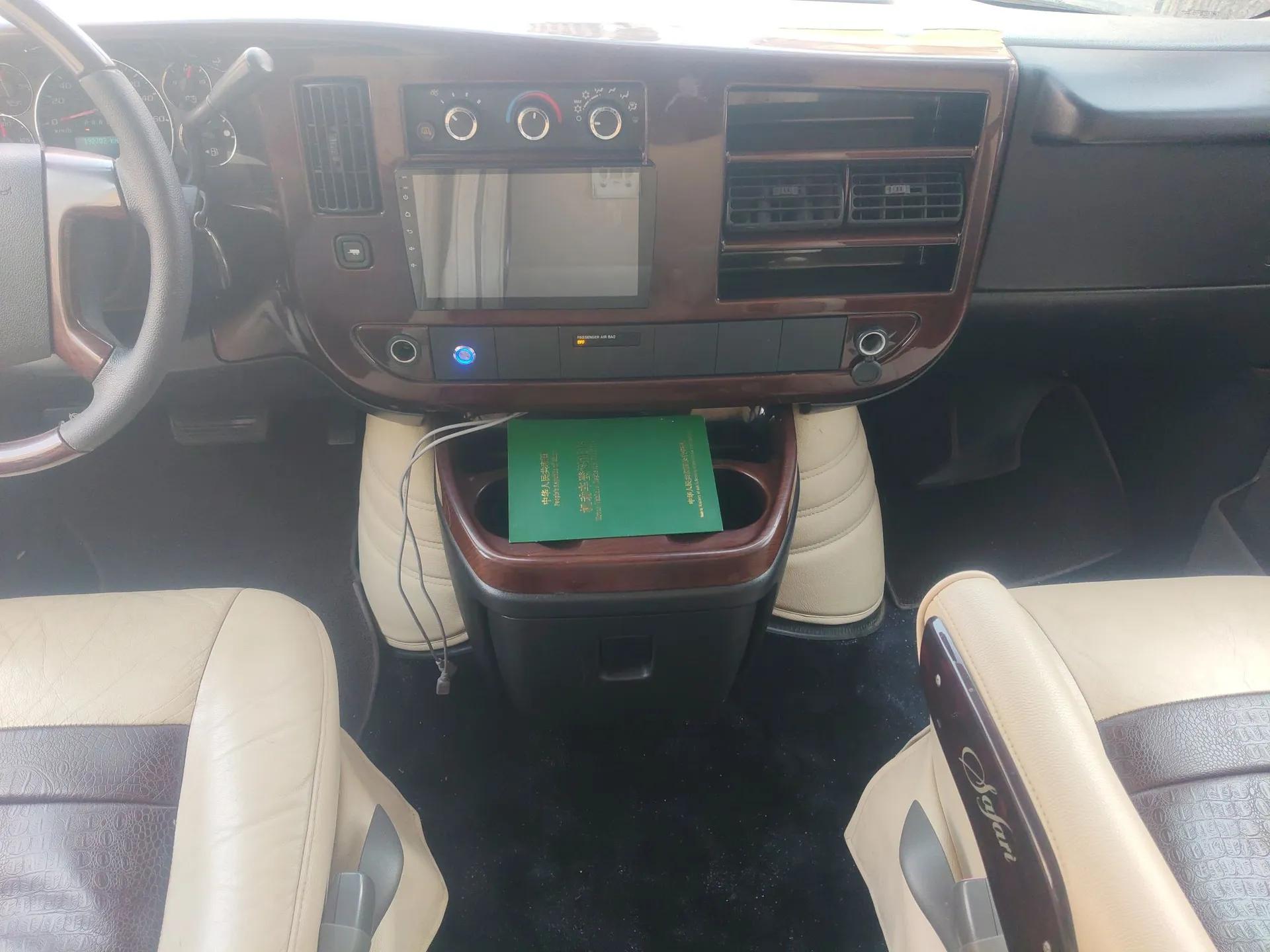 GMC SAVANA  — миниатюра 14